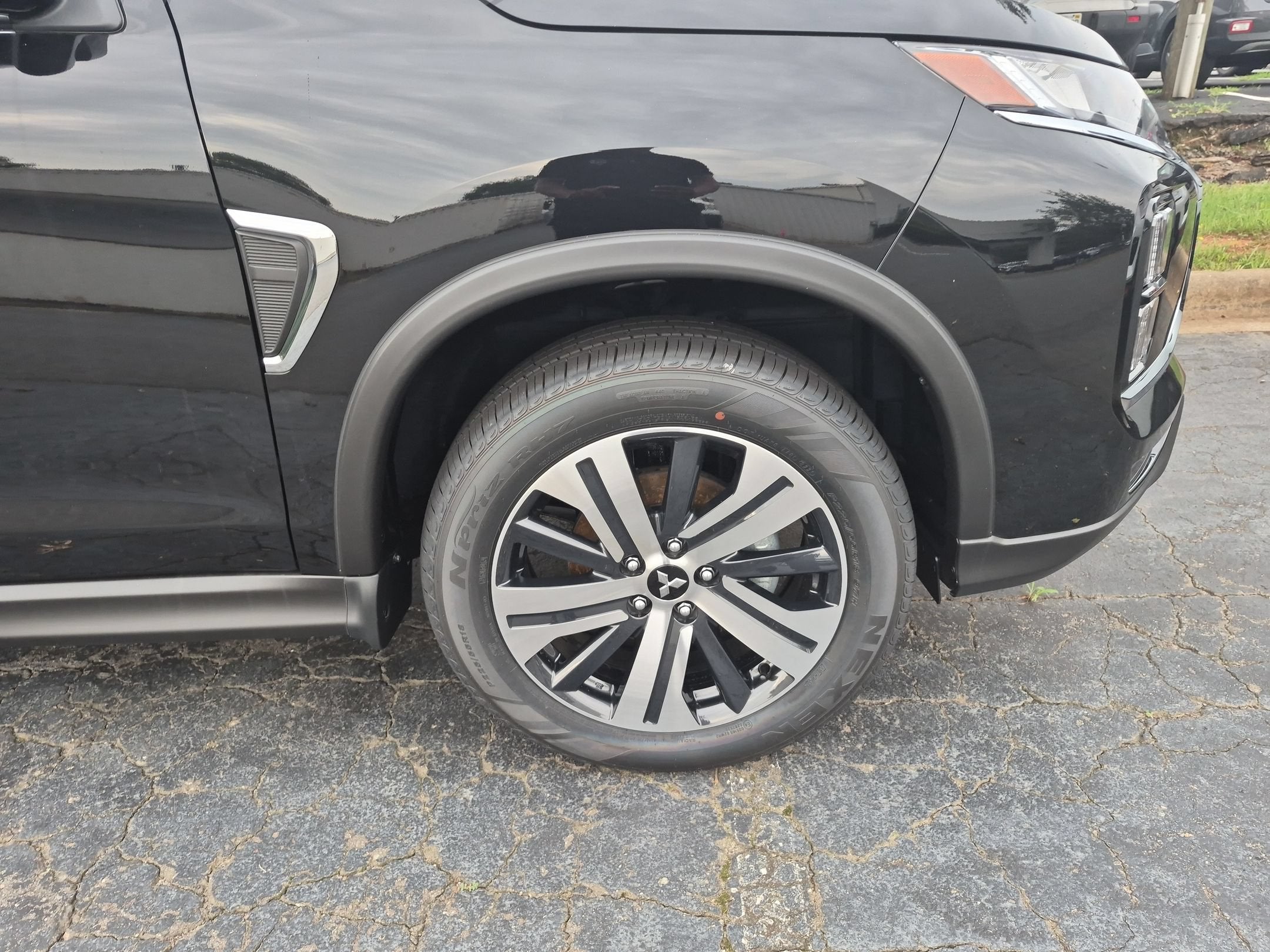 2026 Mitsubishi Outlander Sport SE