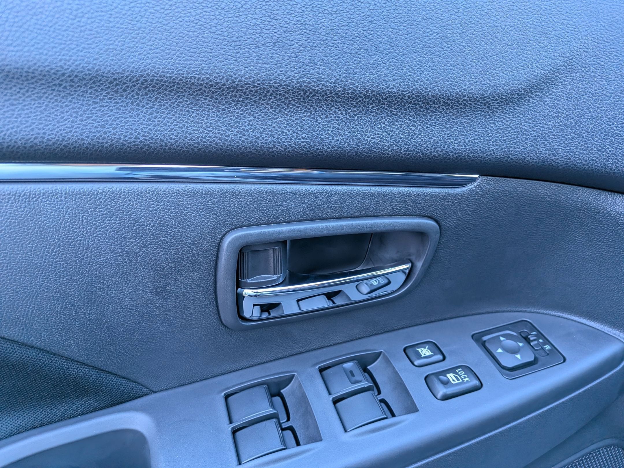 2026 Mitsubishi Outlander Sport ES