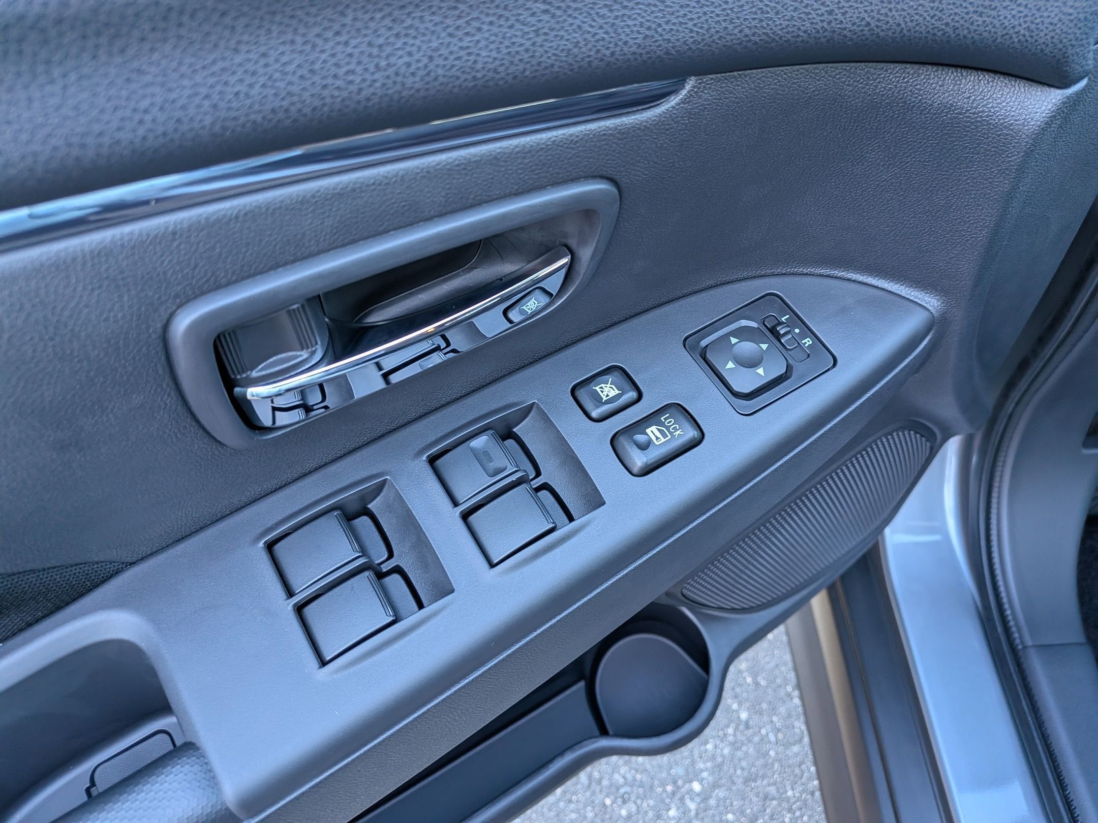 2026 Mitsubishi Outlander Sport ES