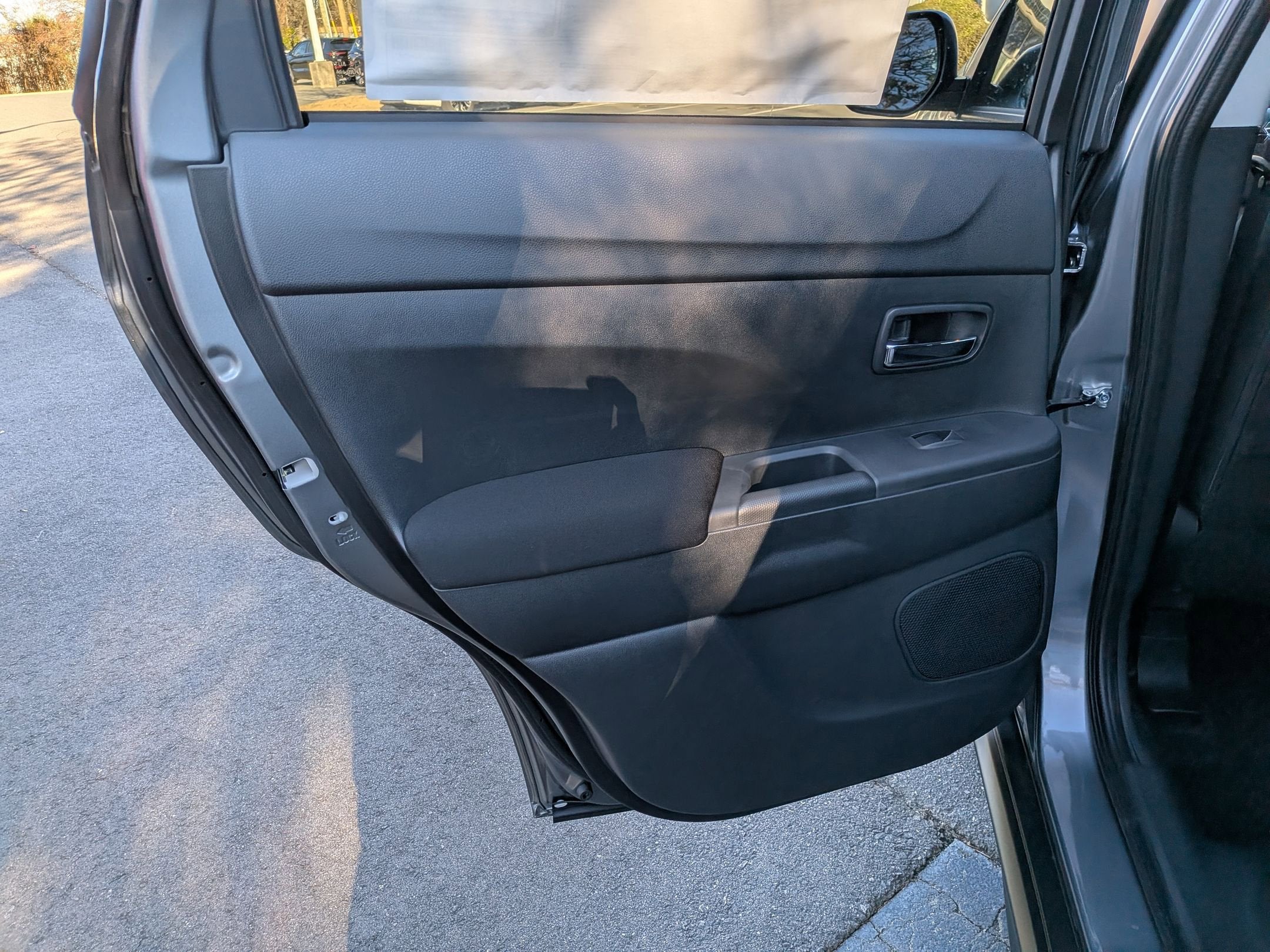 2026 Mitsubishi Outlander Sport ES