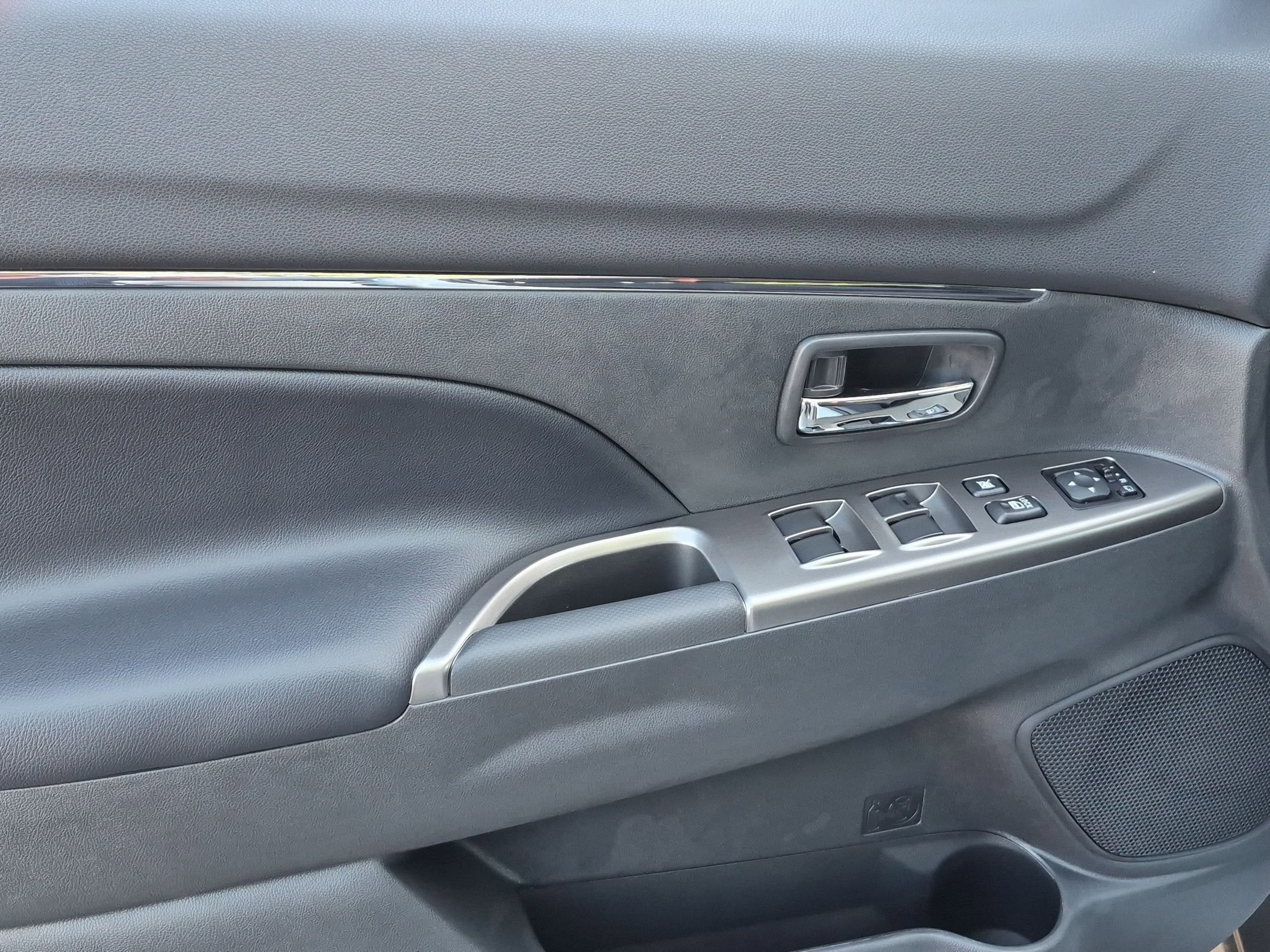 2026 Mitsubishi Outlander Sport SE
