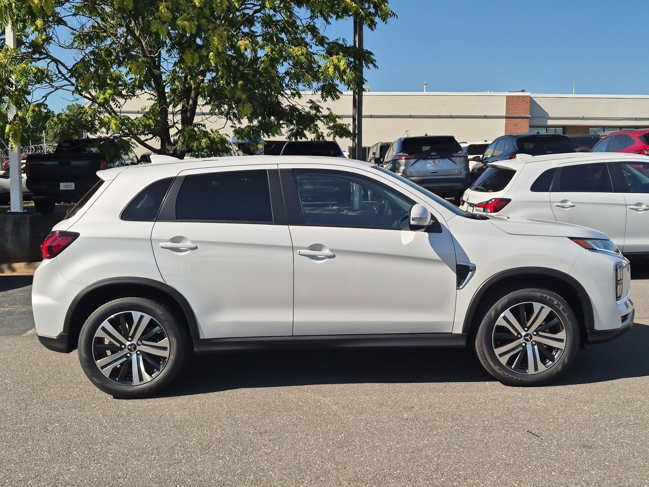 2026 Mitsubishi Outlander Sport SE