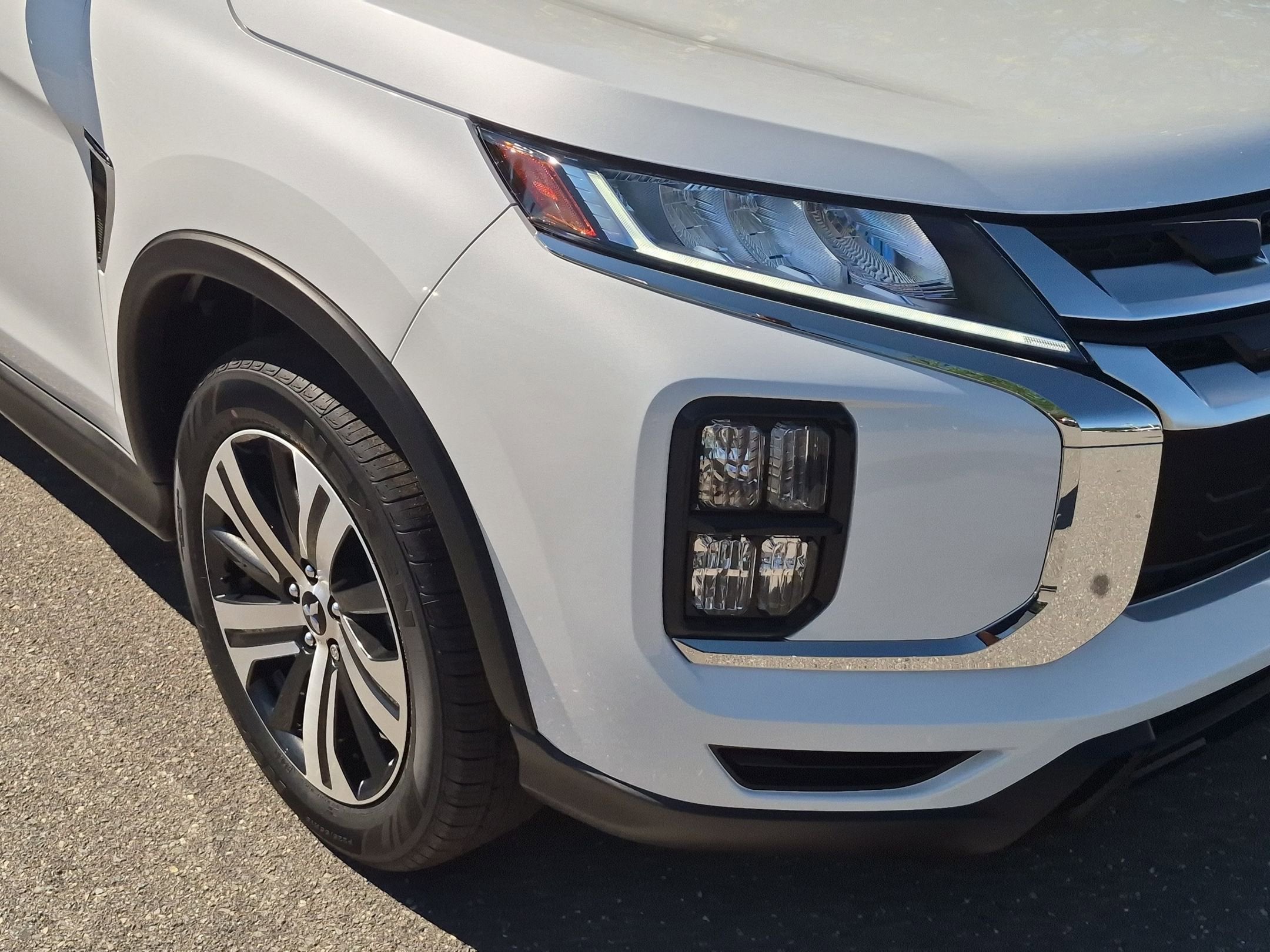 2026 Mitsubishi Outlander Sport SE