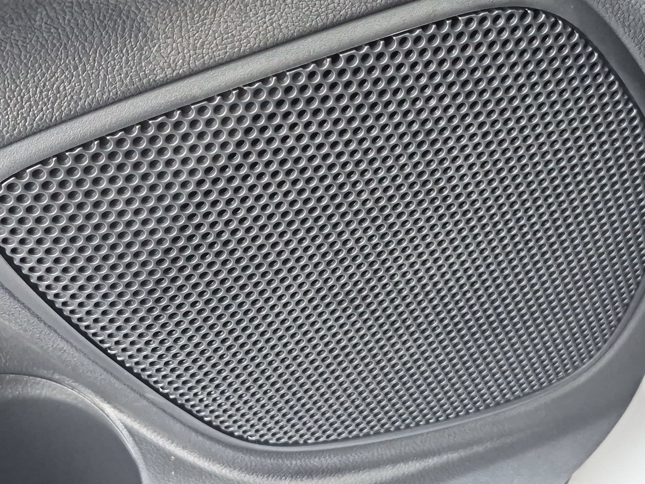 2026 Mitsubishi Outlander Sport LE