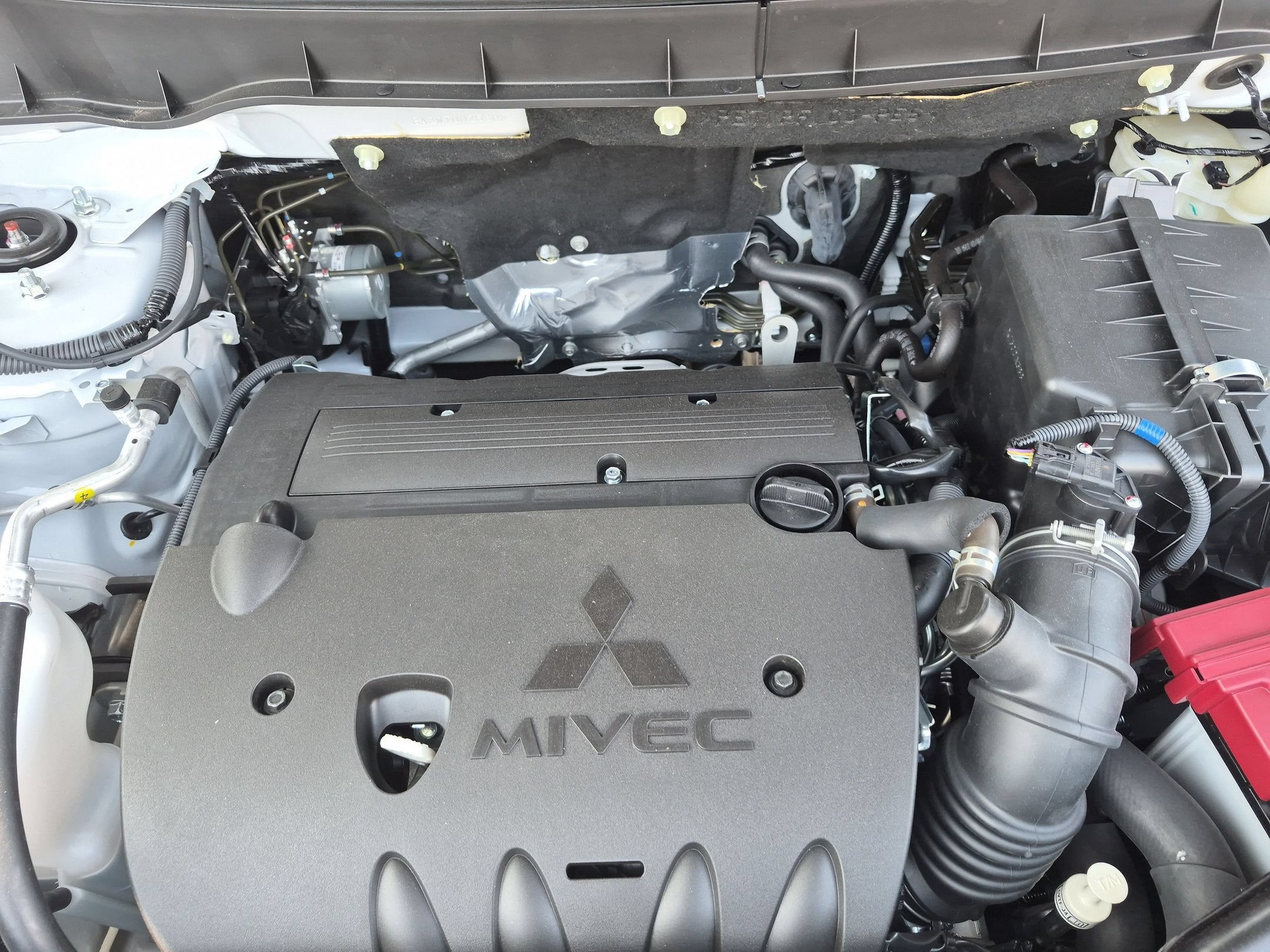 2026 Mitsubishi Outlander Sport LE