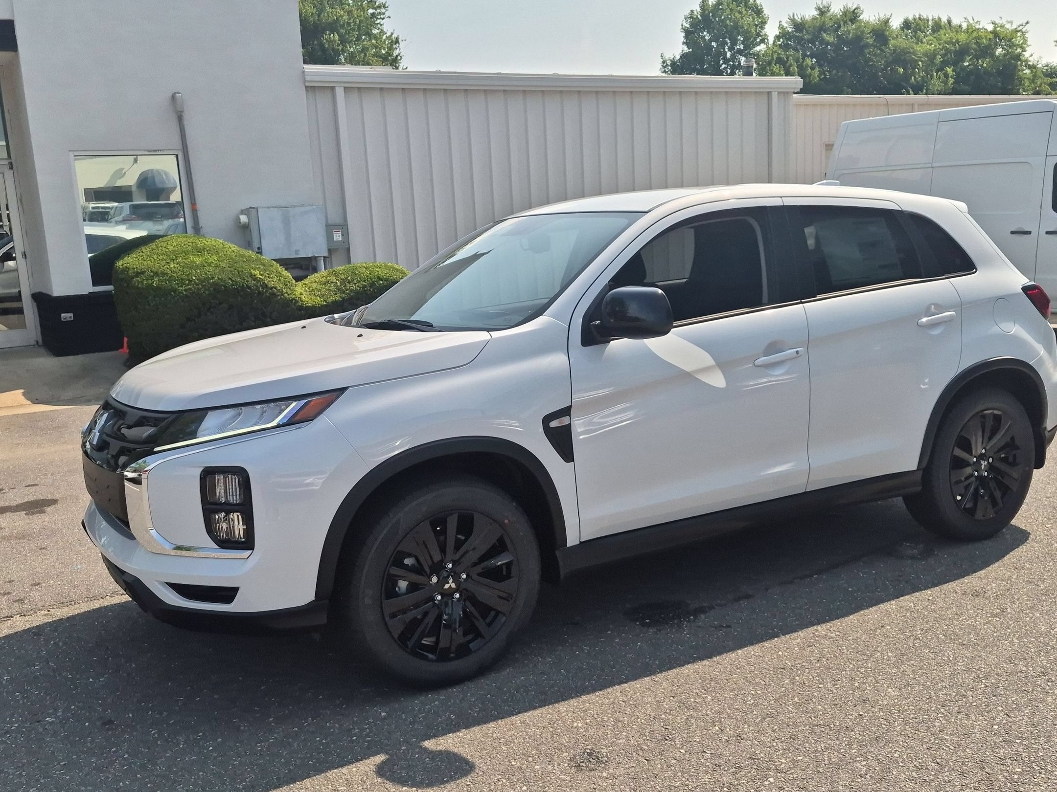 2026 Mitsubishi Outlander Sport LE