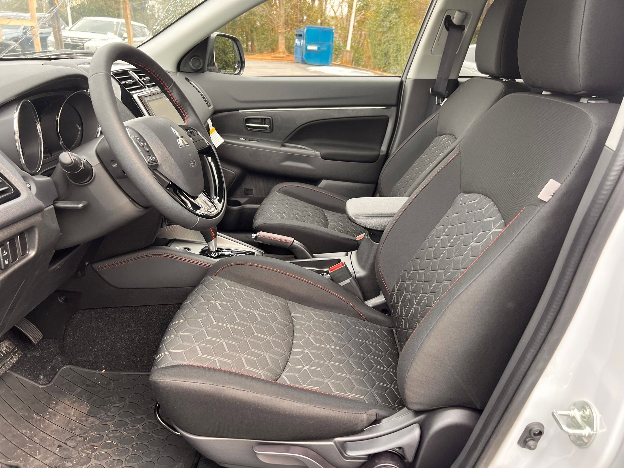 2025 Mitsubishi Outlander Sport LE