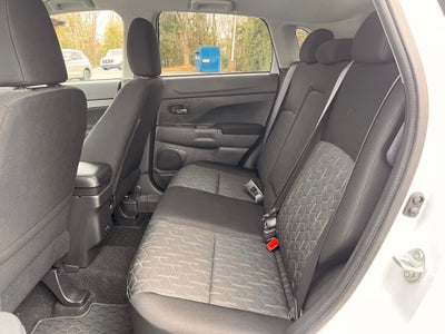 2025 Mitsubishi Outlander Sport LE