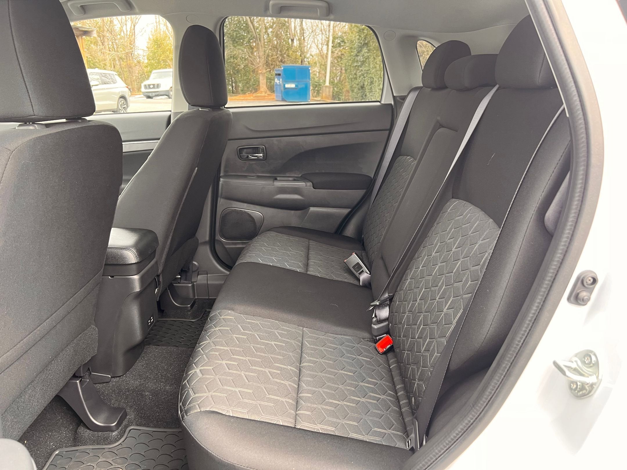 2025 Mitsubishi Outlander Sport LE