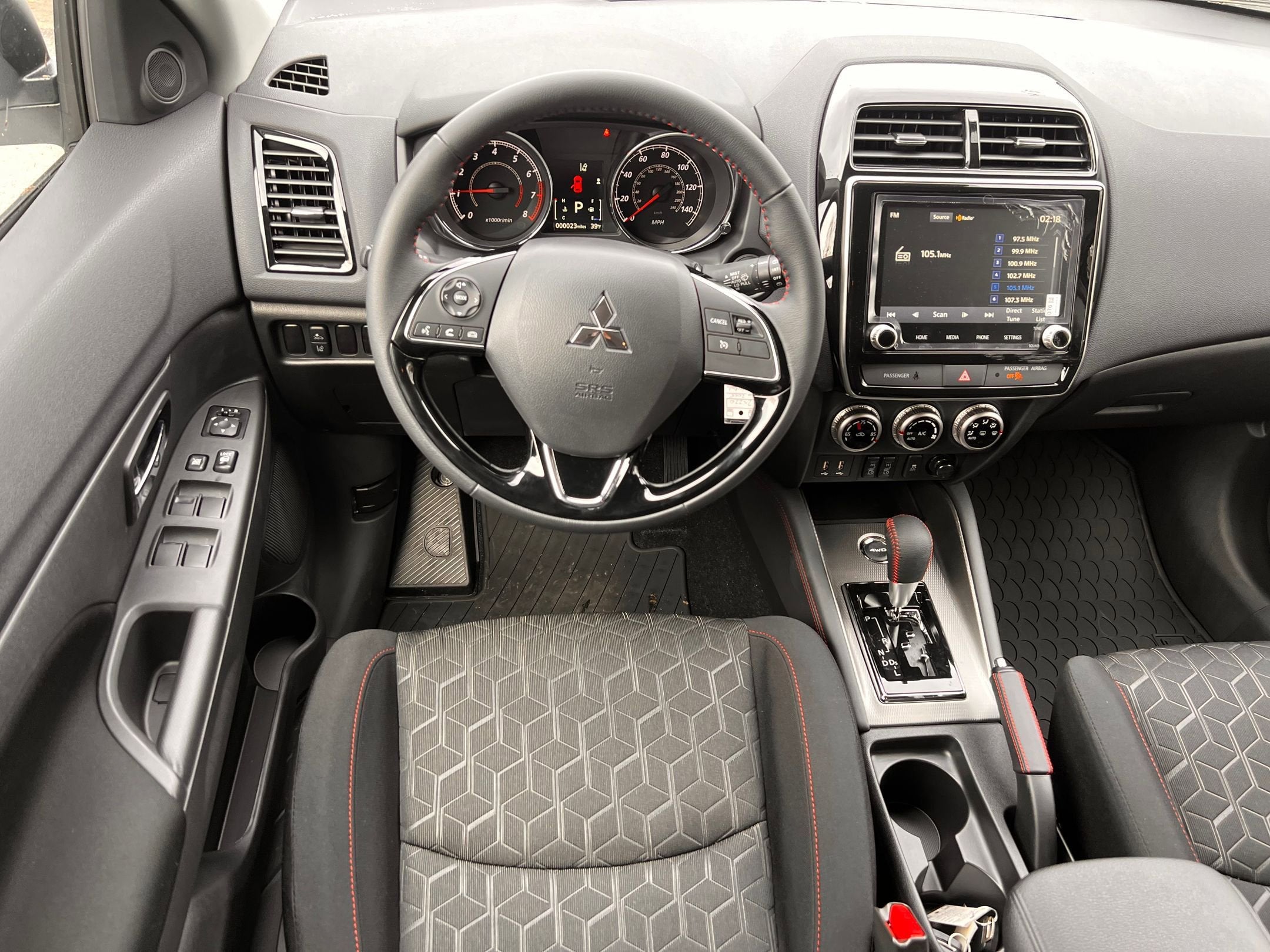 2025 Mitsubishi Outlander Sport LE