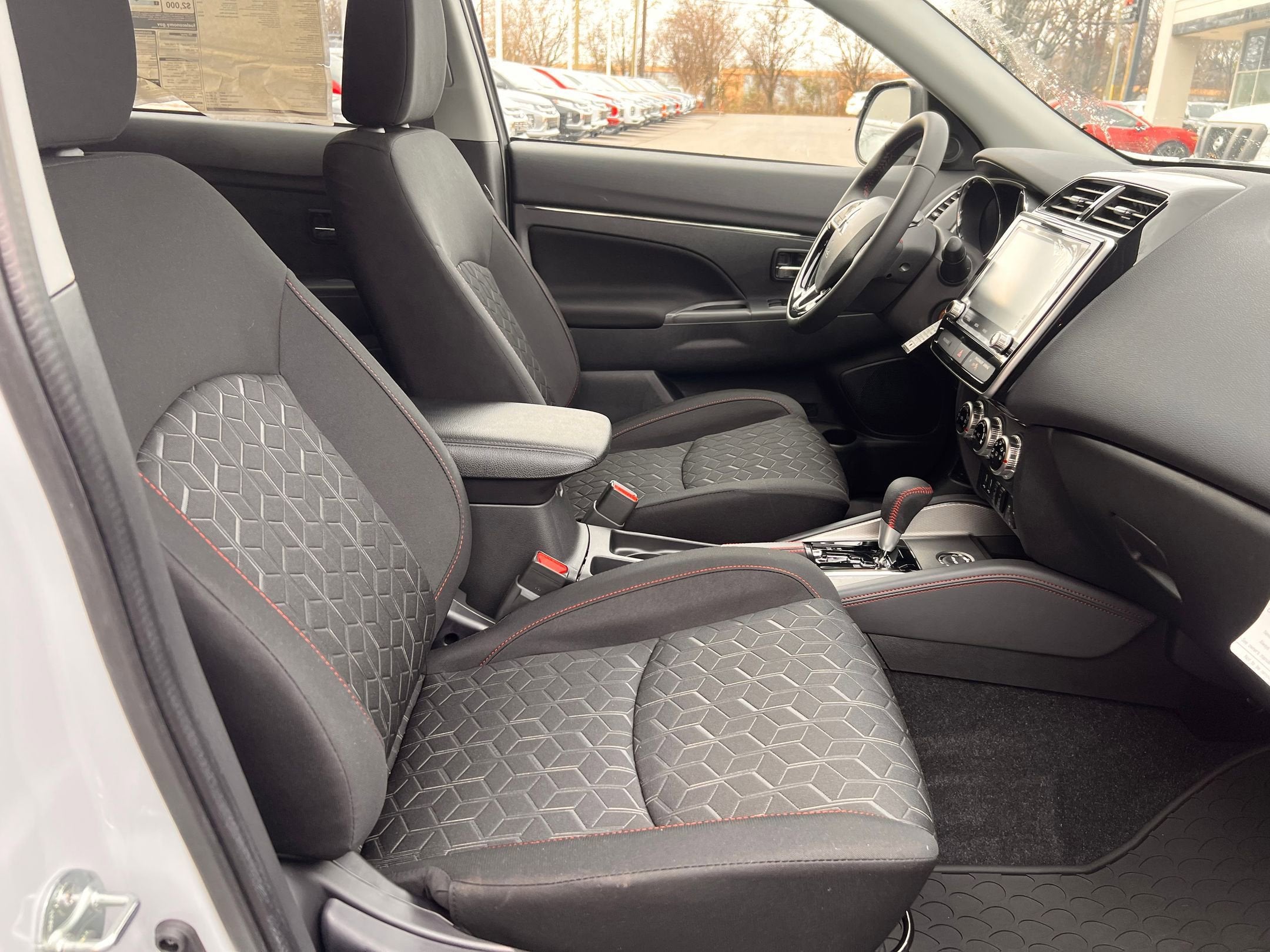 2025 Mitsubishi Outlander Sport LE