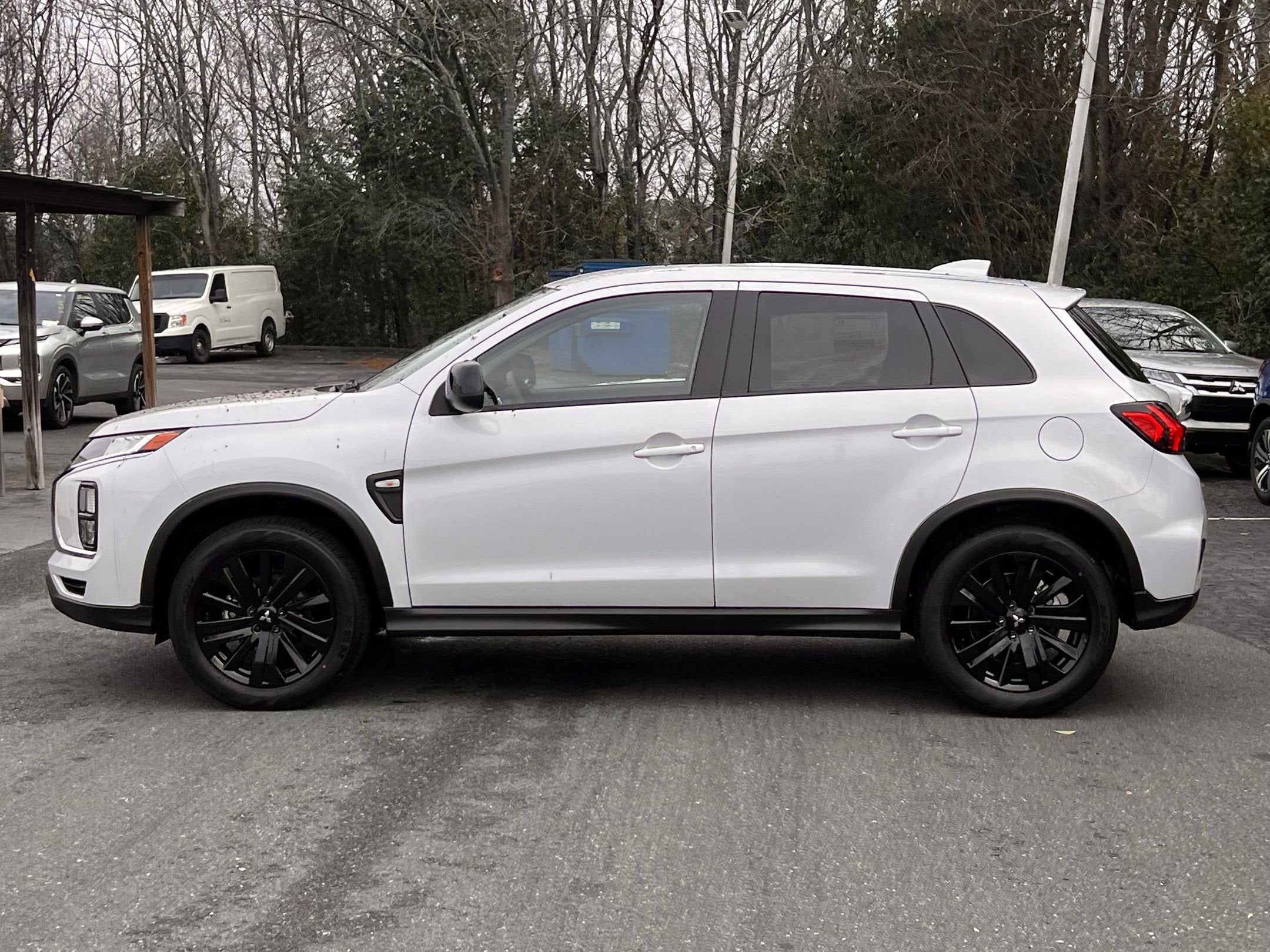 2025 Mitsubishi Outlander Sport LE