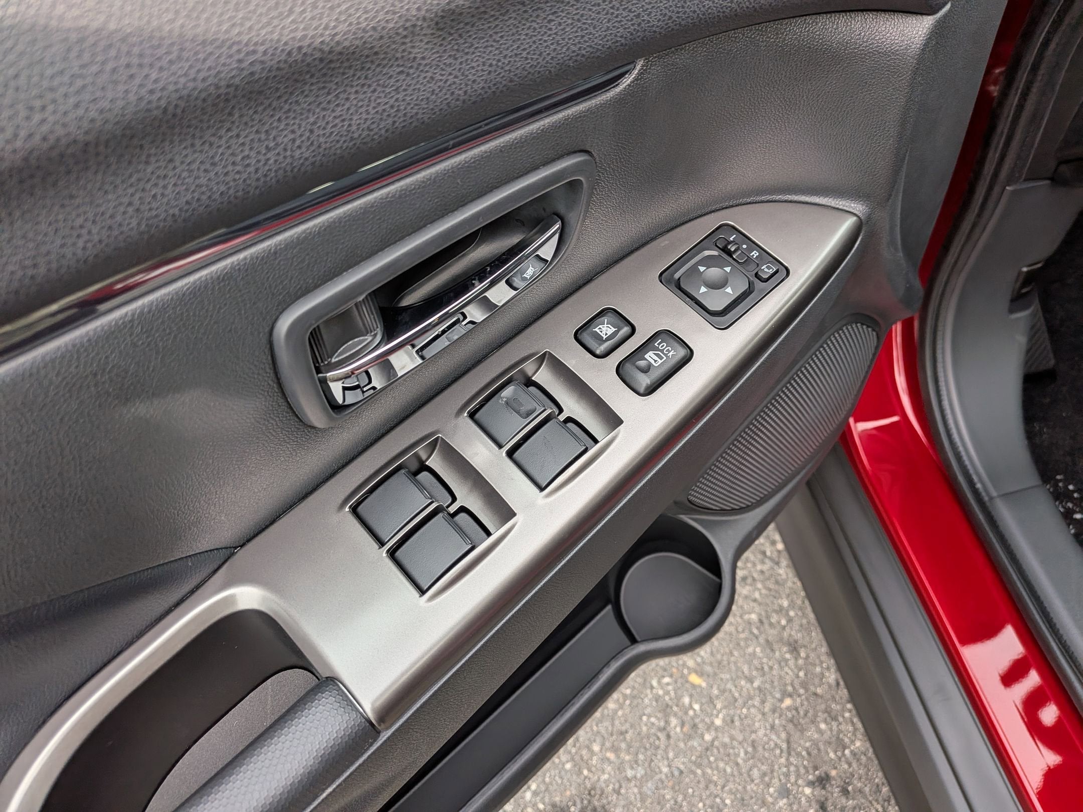 2026 Mitsubishi Outlander Sport SE