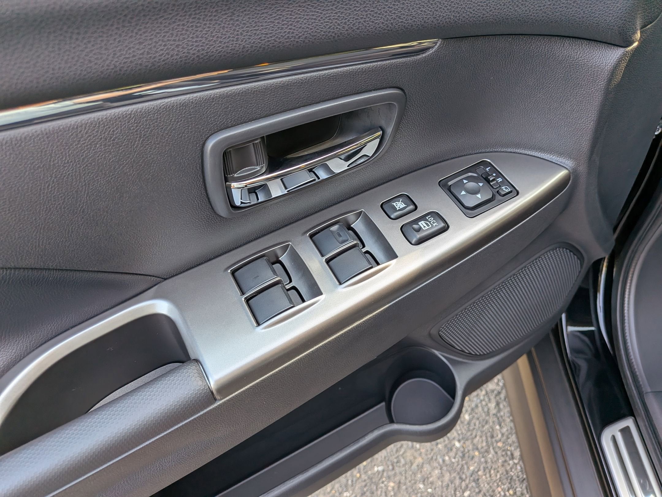 2026 Mitsubishi Outlander Sport SE
