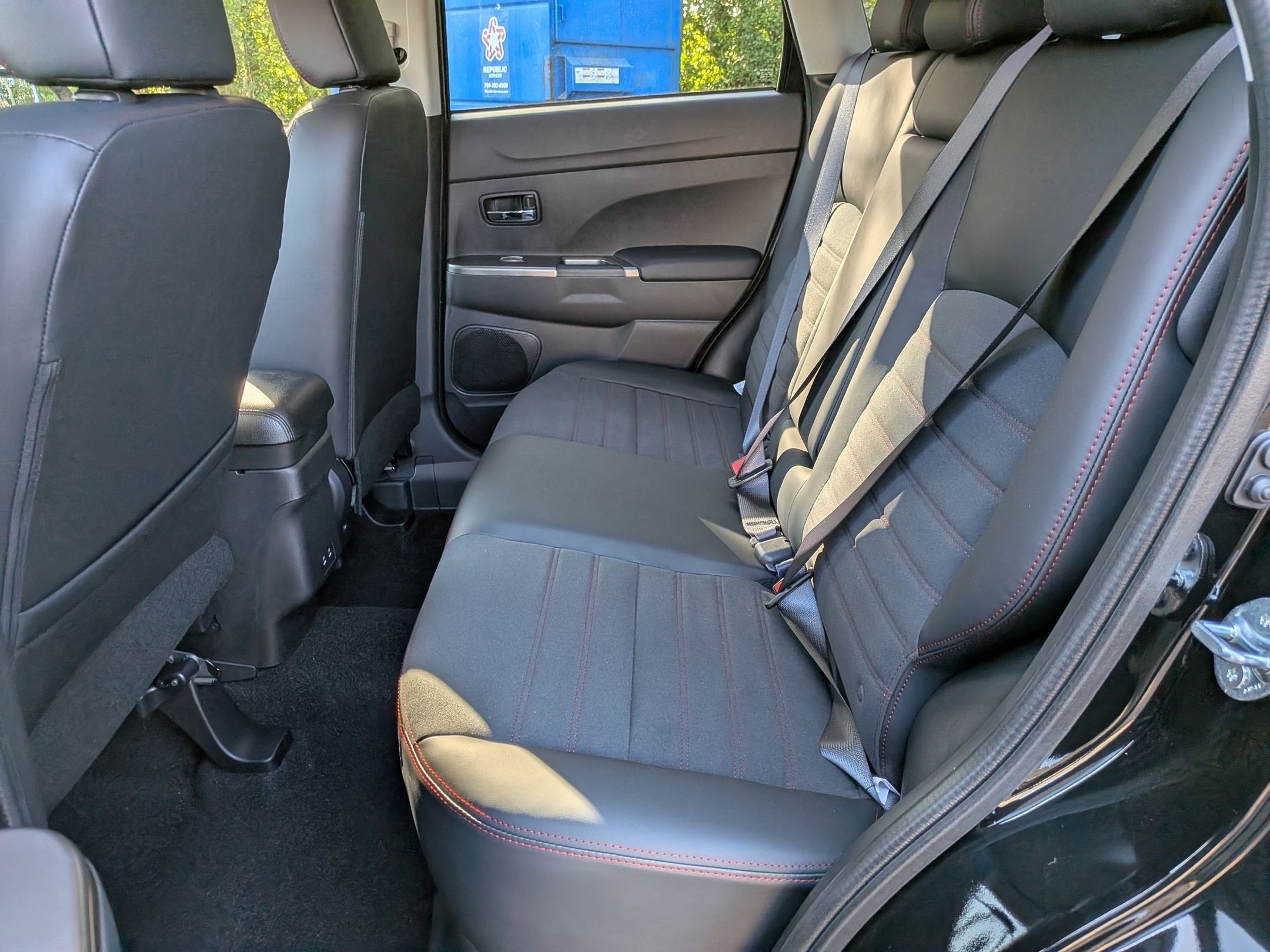 2026 Mitsubishi Outlander Sport SE
