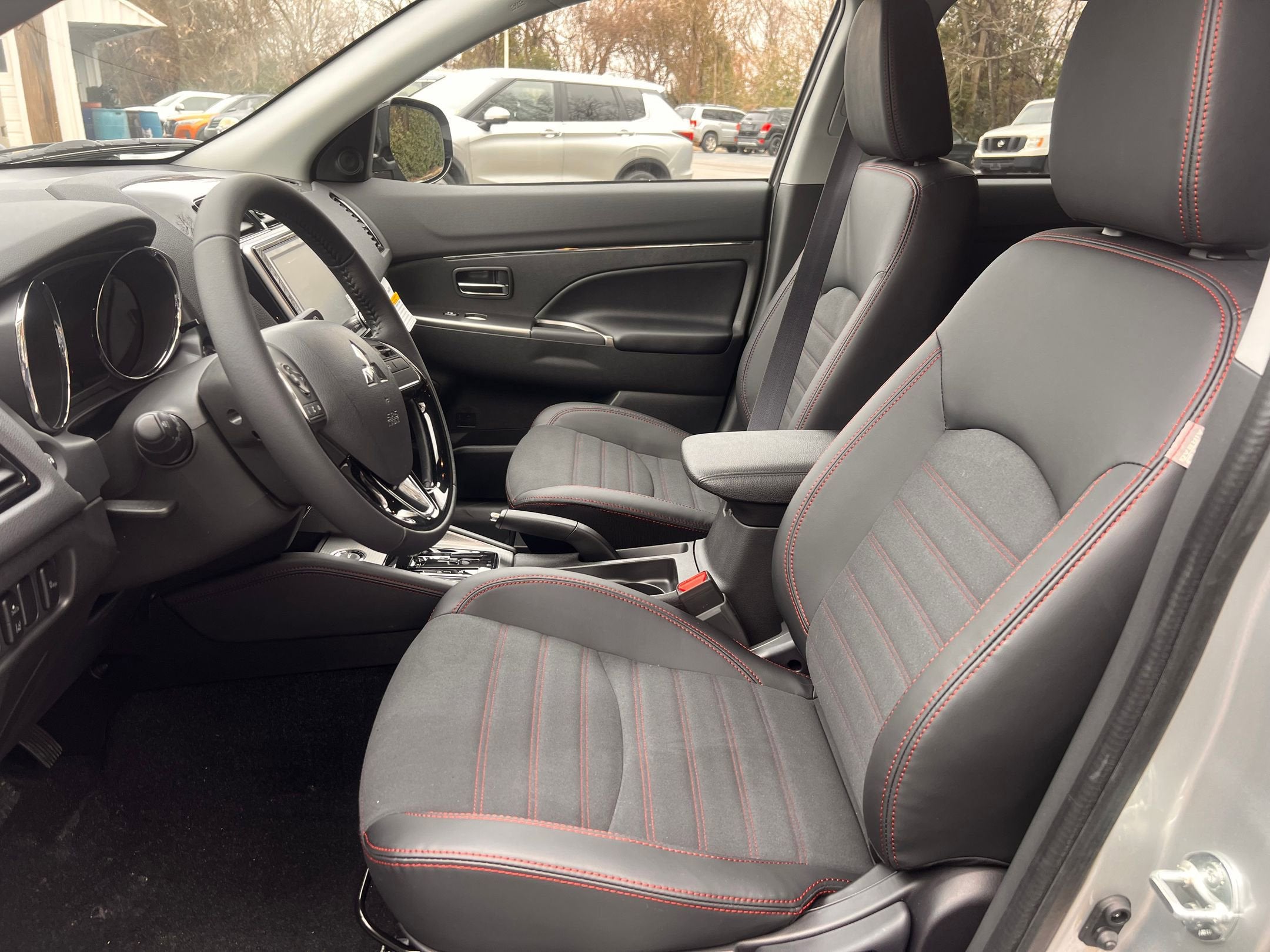 2026 Mitsubishi Outlander Sport SE