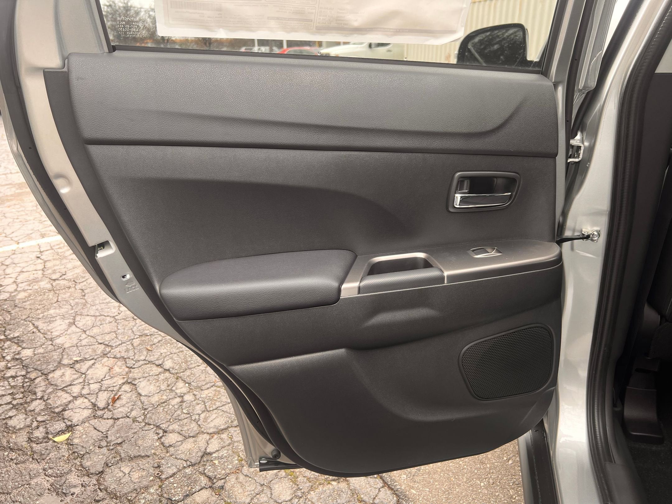 2026 Mitsubishi Outlander Sport SE