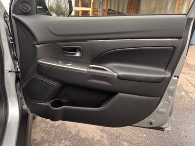 2026 Mitsubishi Outlander Sport SE