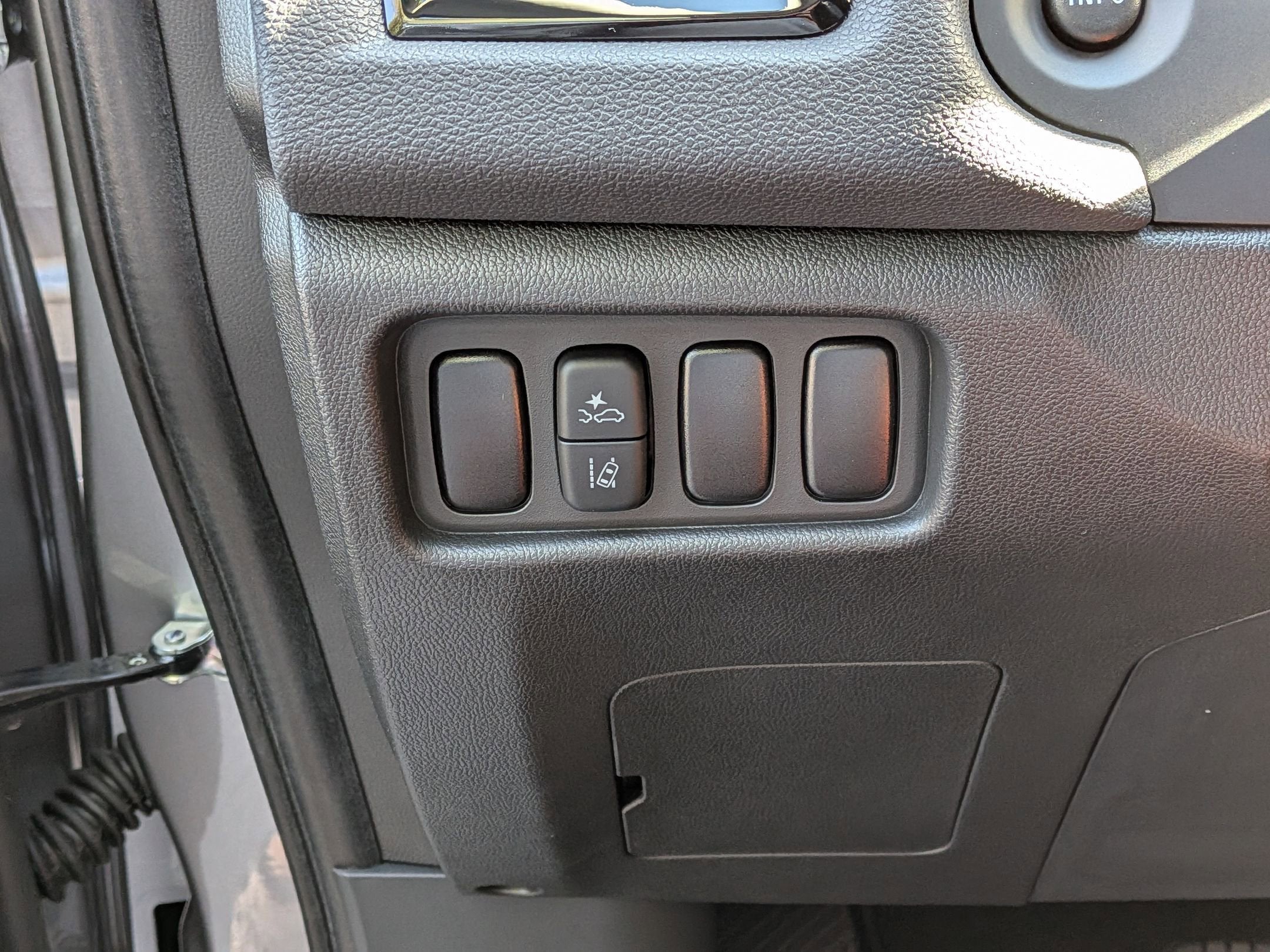 2026 Mitsubishi Outlander Sport ES