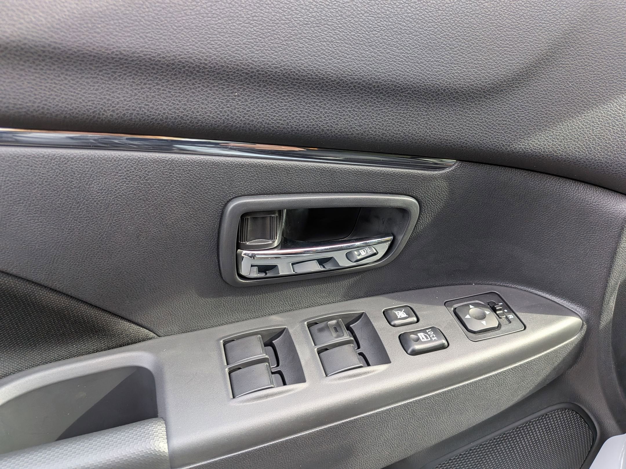 2026 Mitsubishi Outlander Sport LE