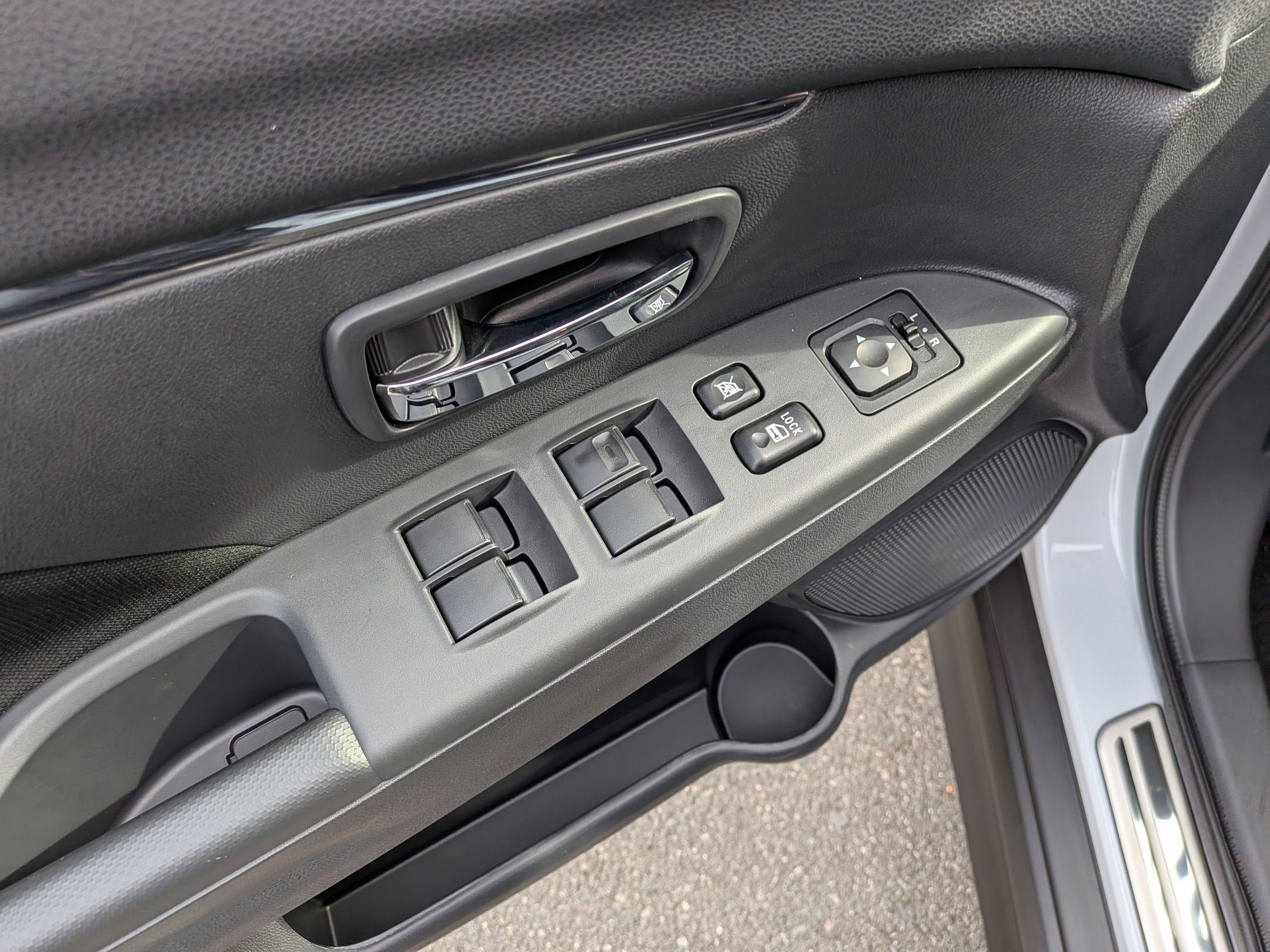 2026 Mitsubishi Outlander Sport LE