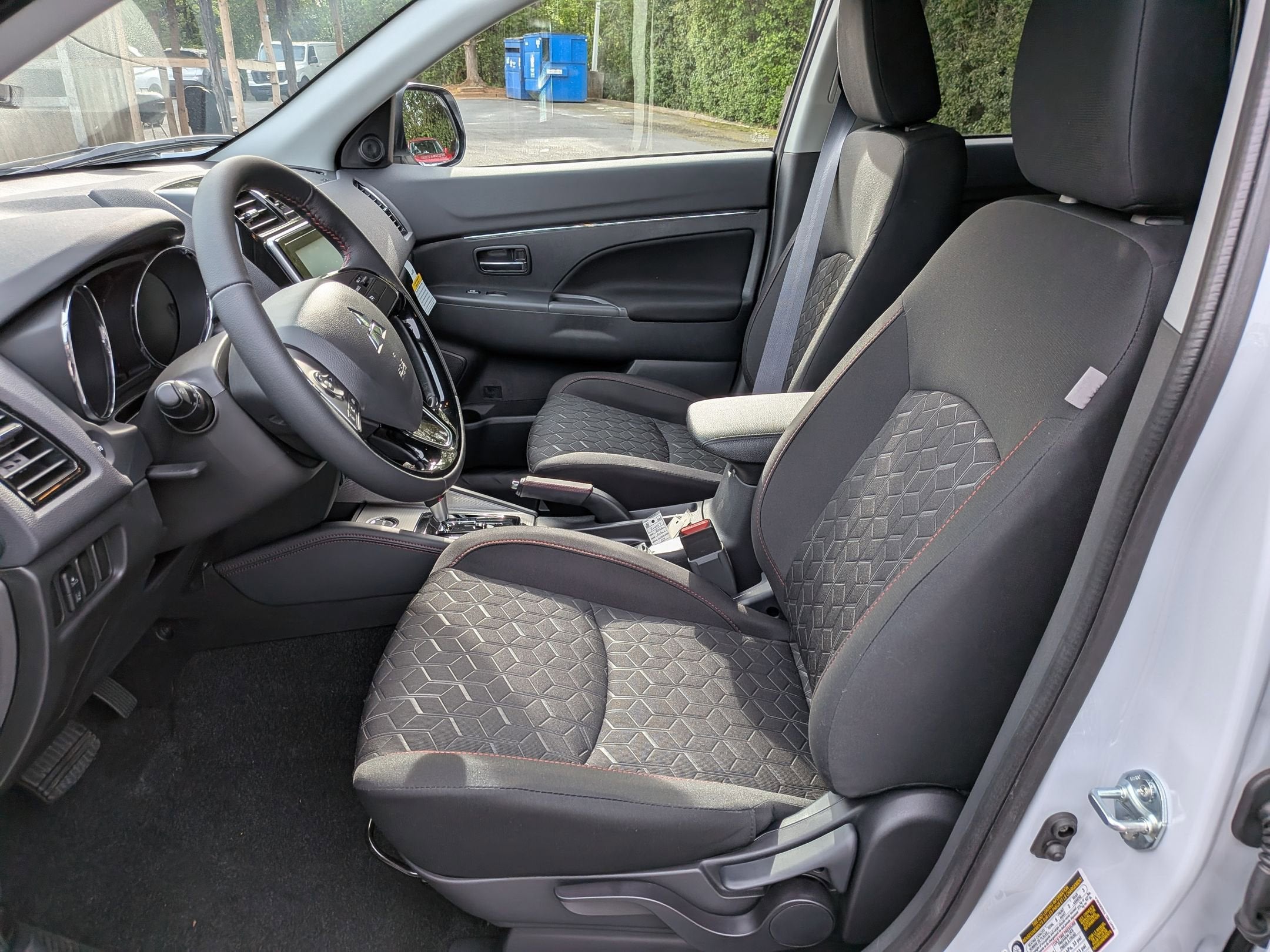 2026 Mitsubishi Outlander Sport LE