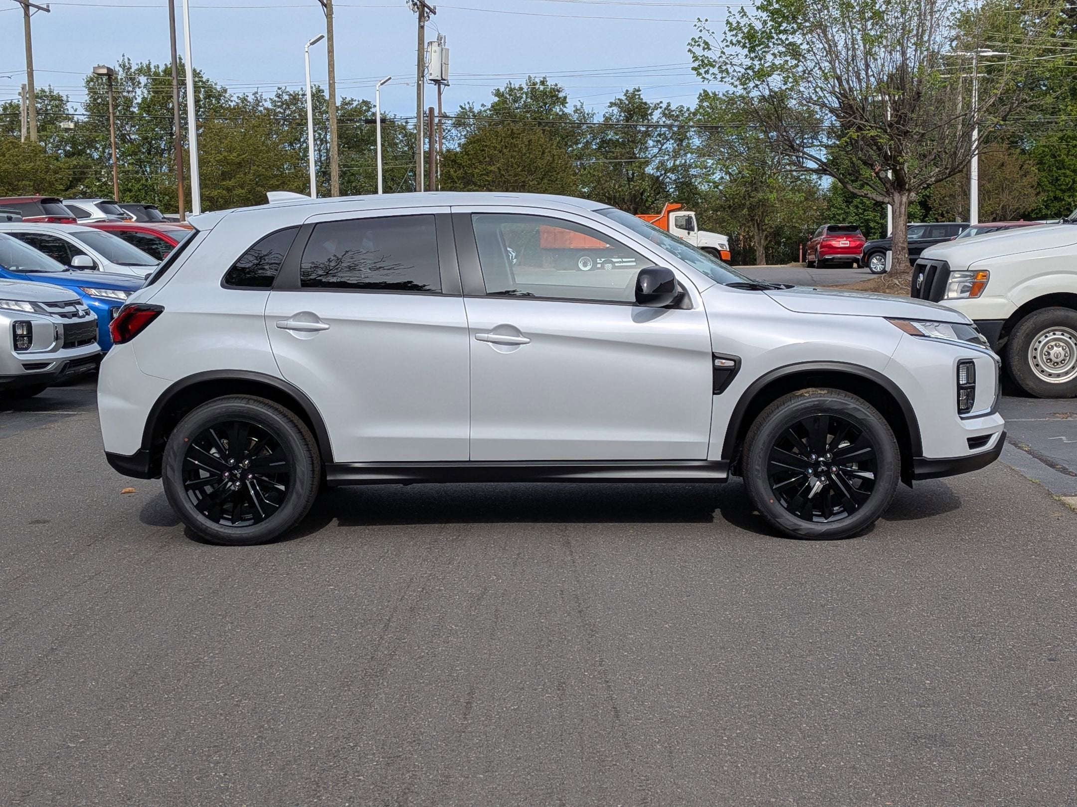 2026 Mitsubishi Outlander Sport LE