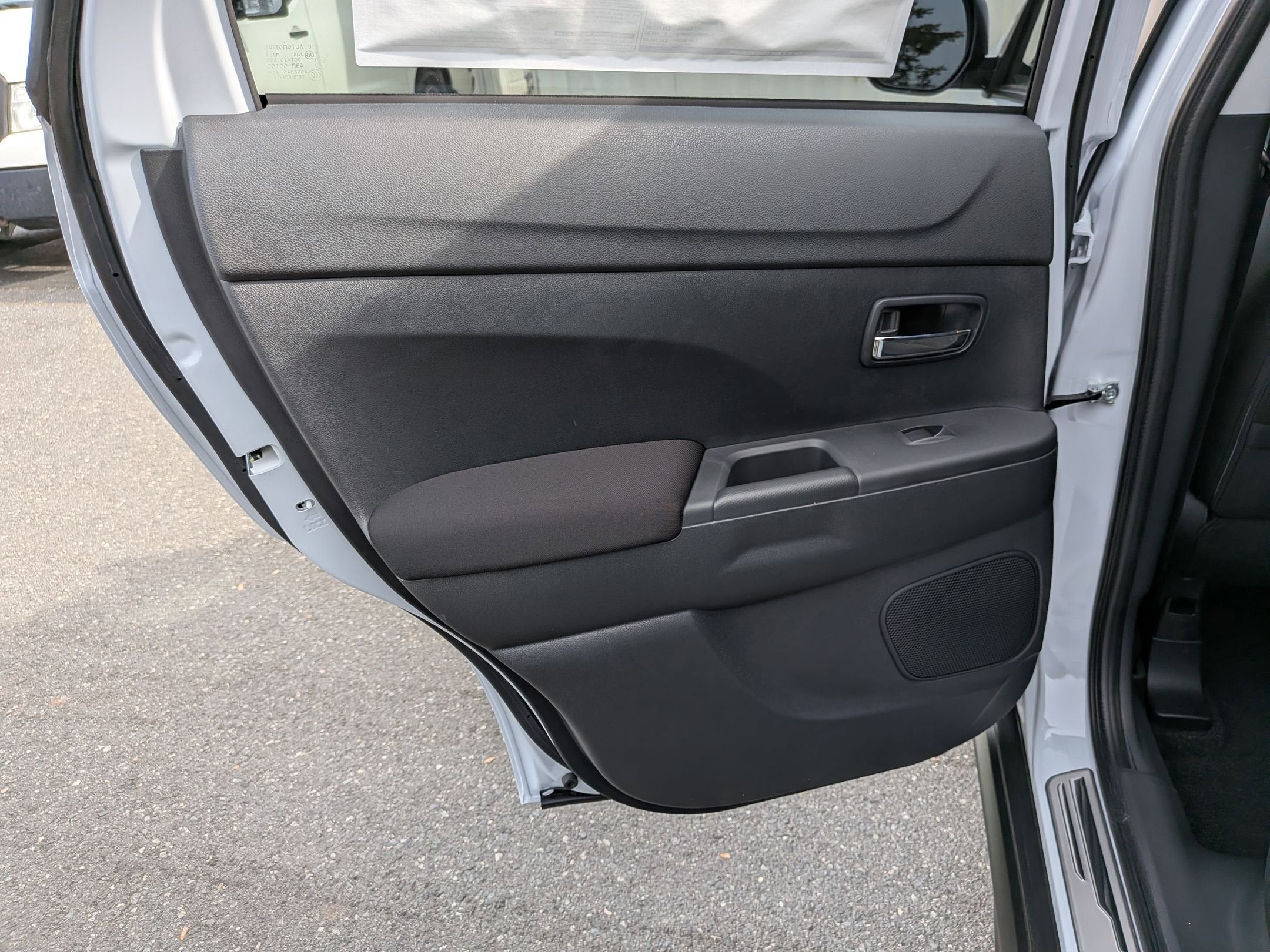 2026 Mitsubishi Outlander Sport LE