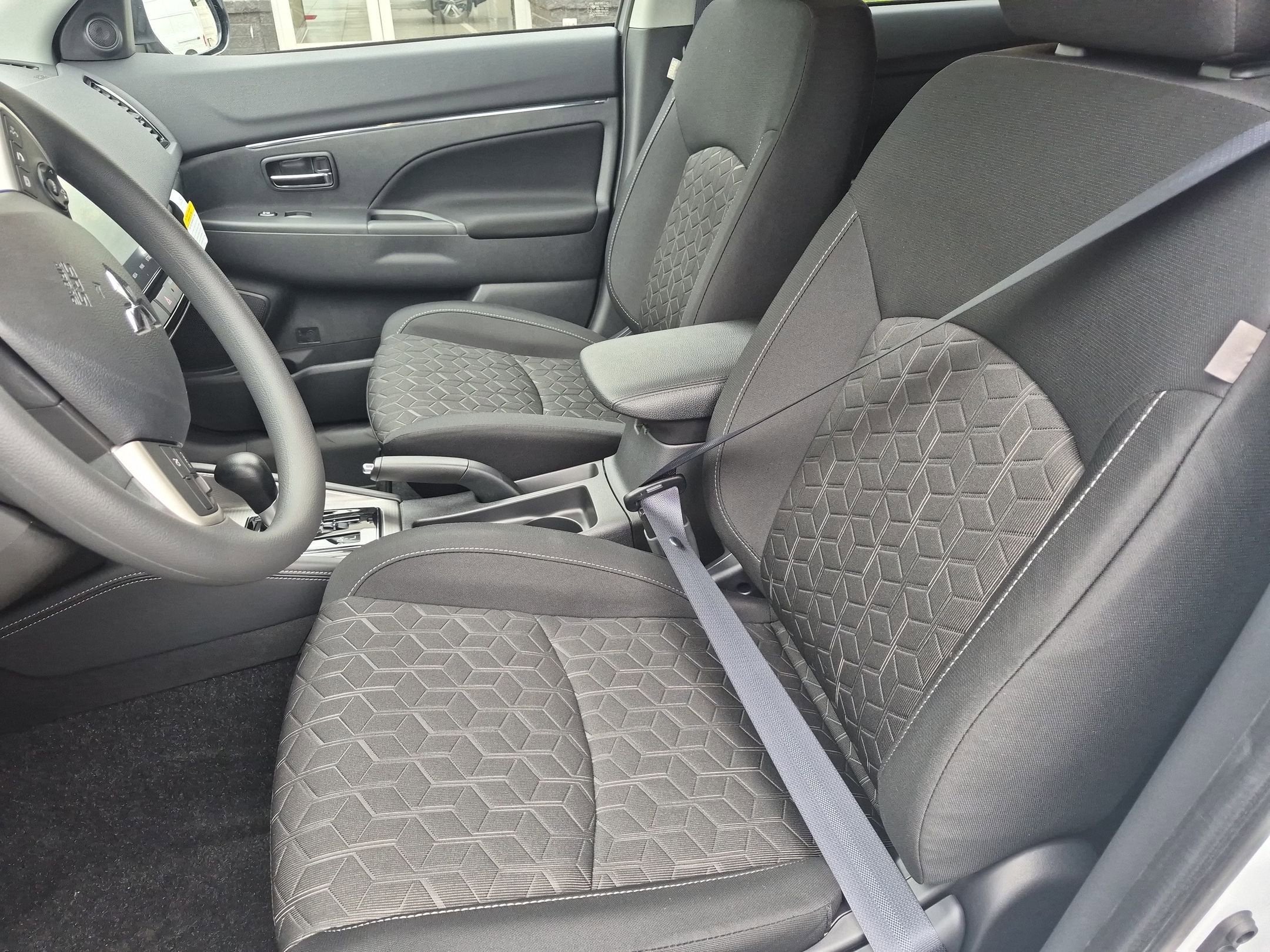 2026 Mitsubishi Outlander Sport ES