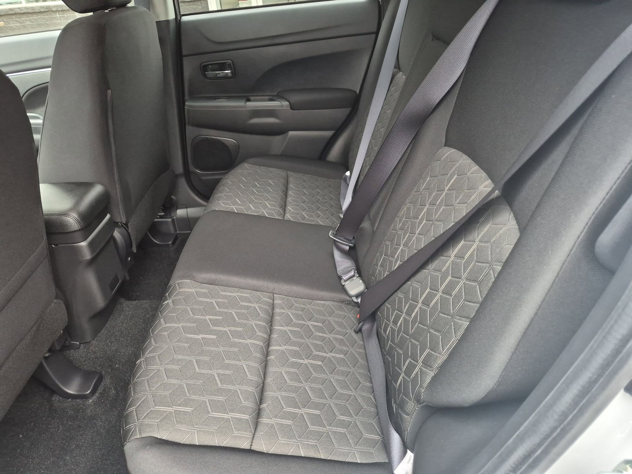 2026 Mitsubishi Outlander Sport ES