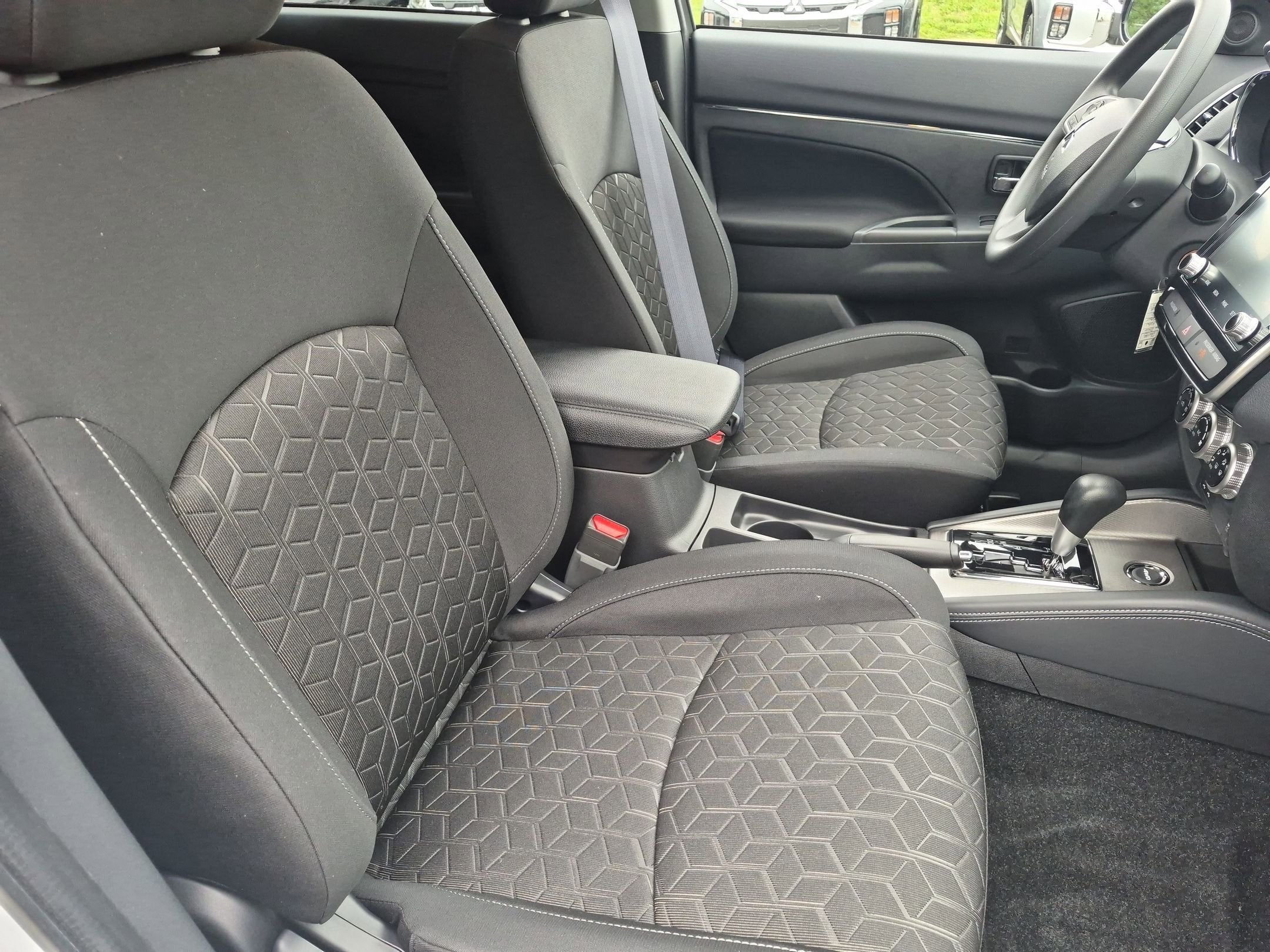 2026 Mitsubishi Outlander Sport ES