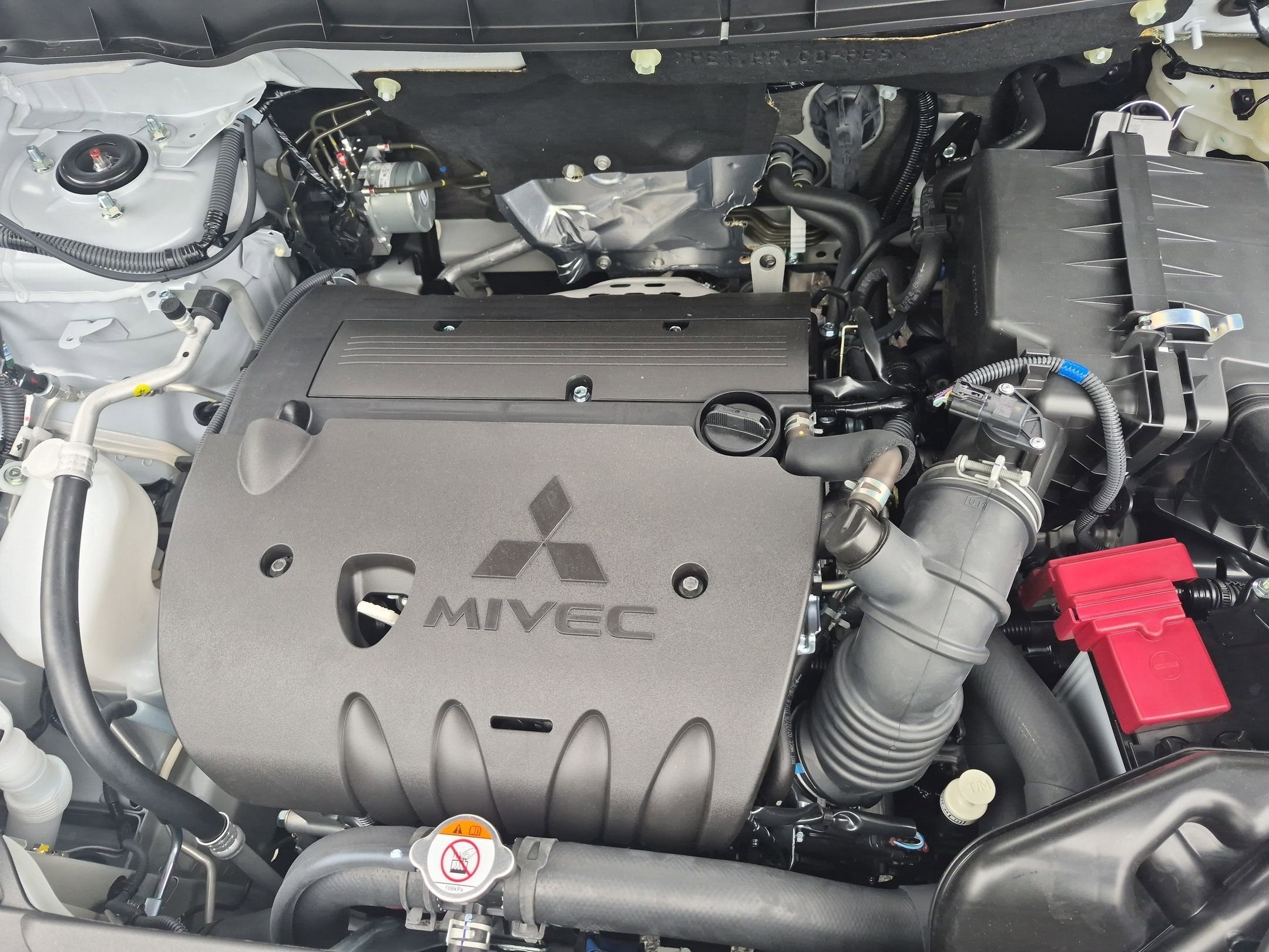 2026 Mitsubishi Outlander Sport ES