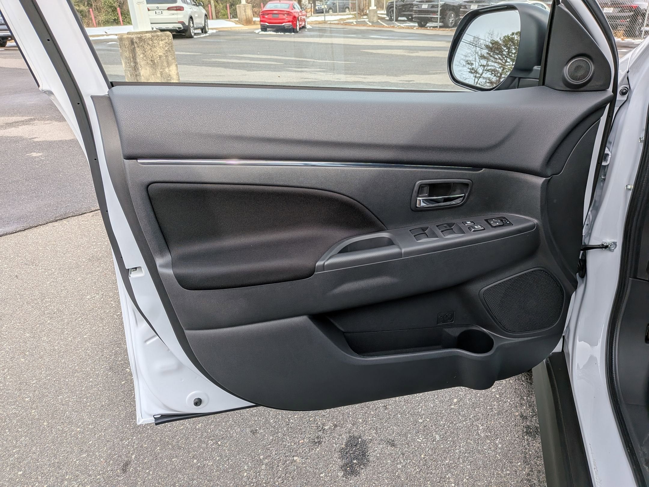 2026 Mitsubishi Outlander Sport ES