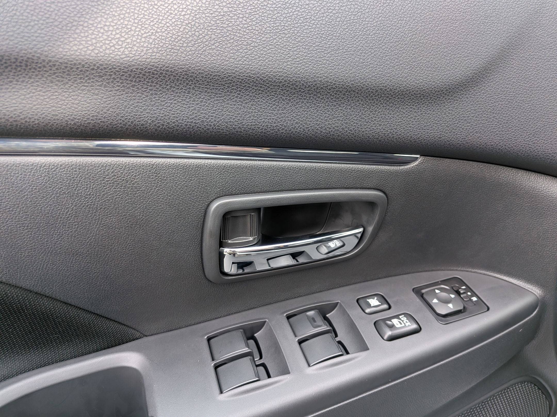 2026 Mitsubishi Outlander Sport ES