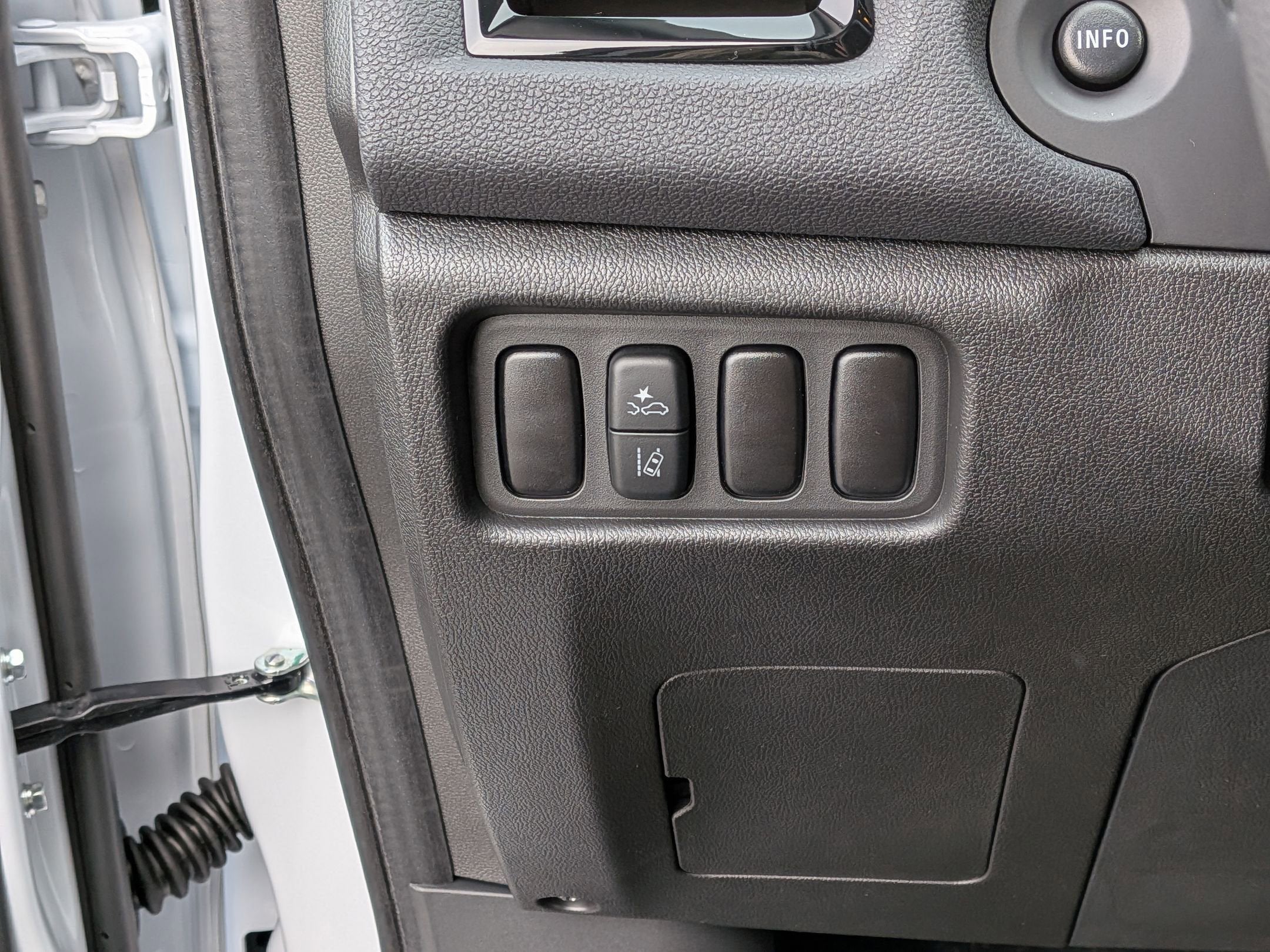 2026 Mitsubishi Outlander Sport ES