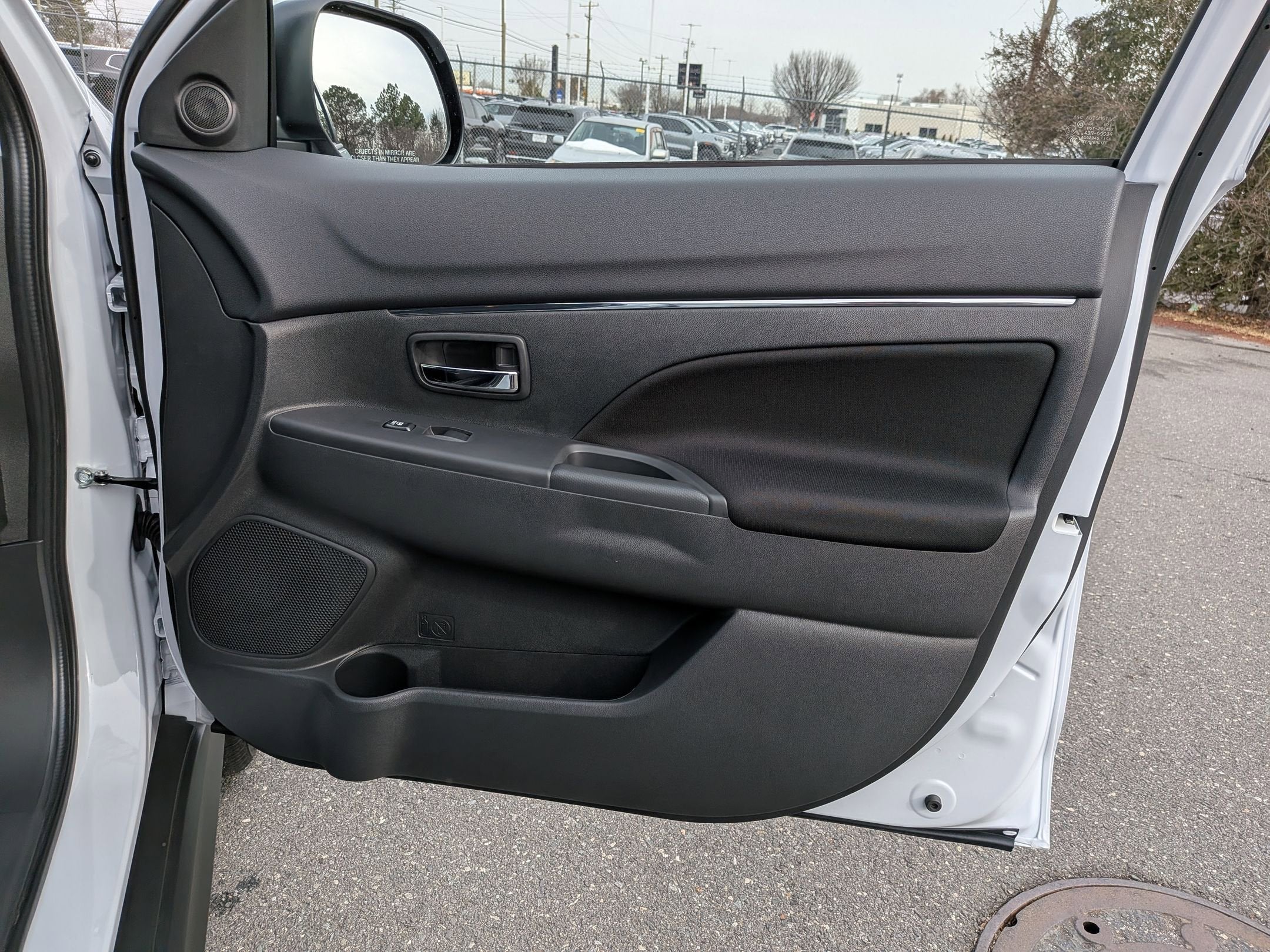 2026 Mitsubishi Outlander Sport ES