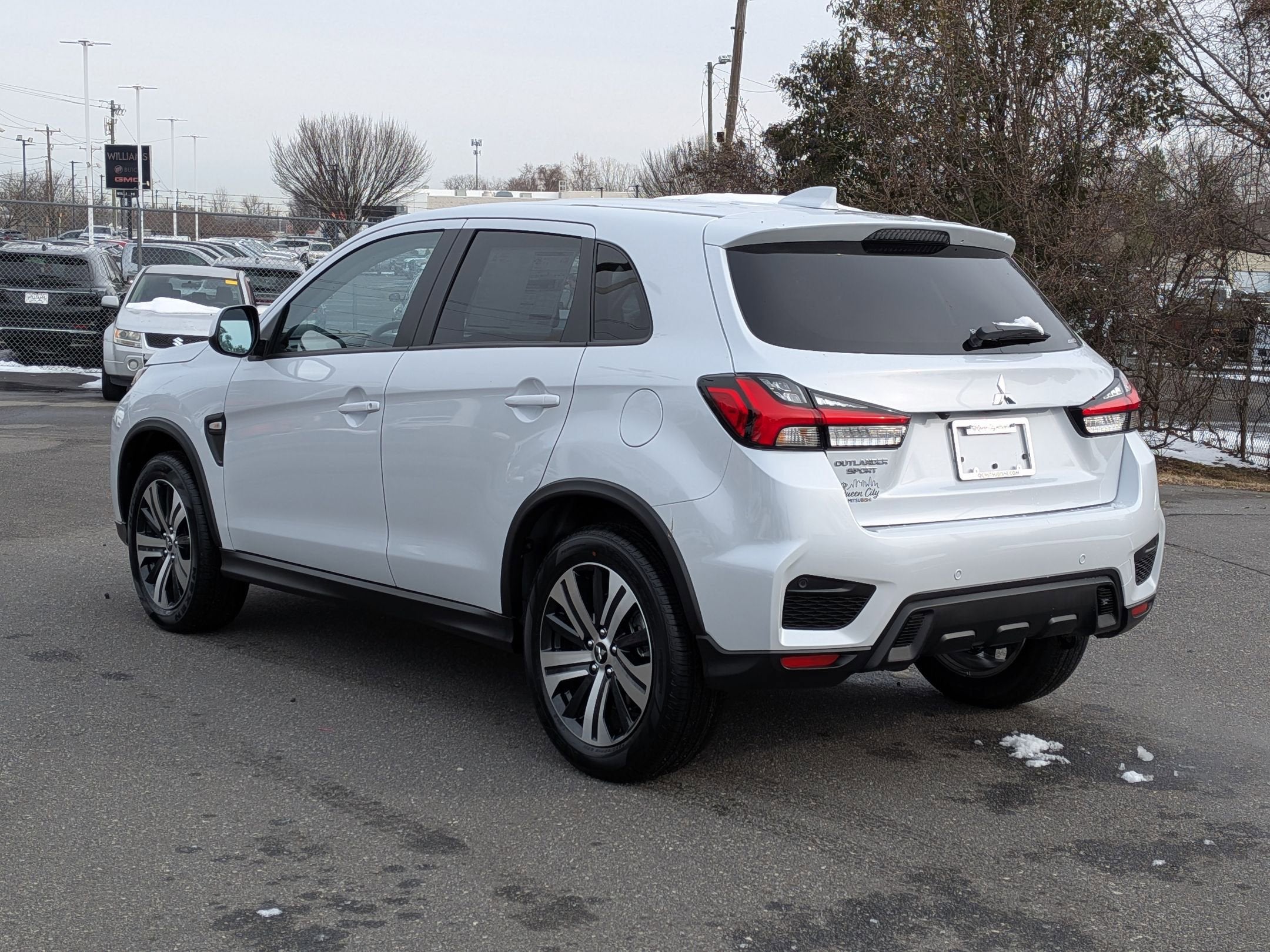 2026 Mitsubishi Outlander Sport ES