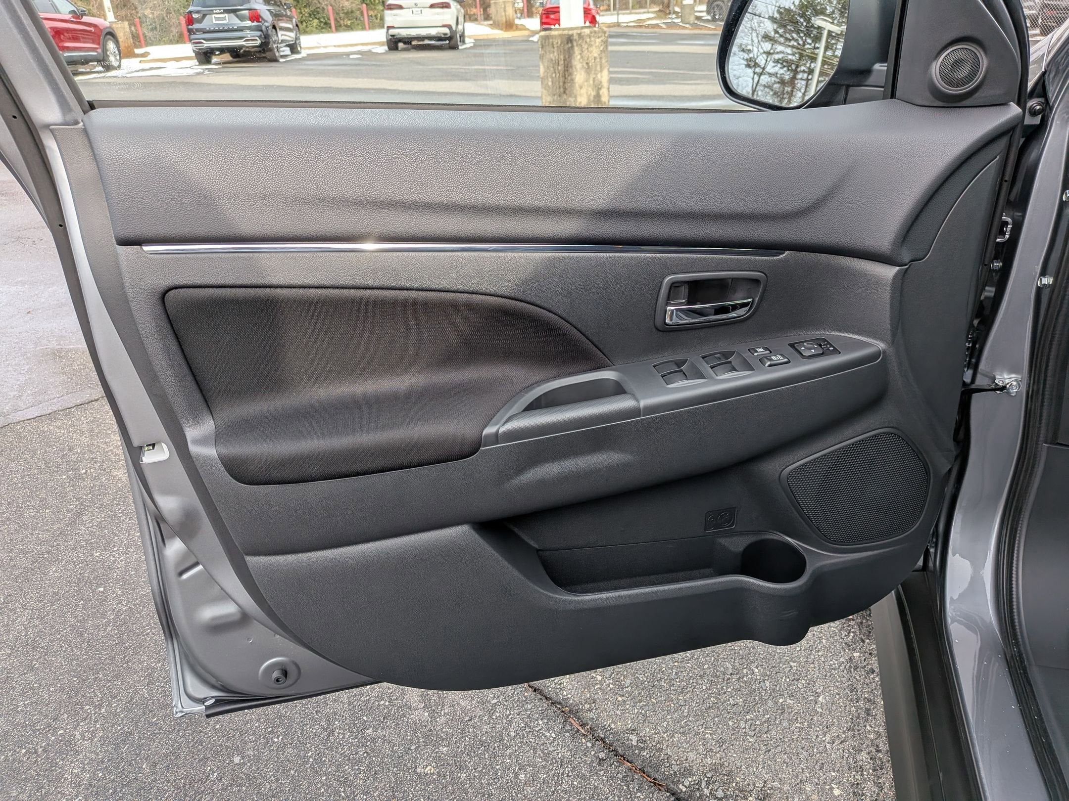 2026 Mitsubishi Outlander Sport ES