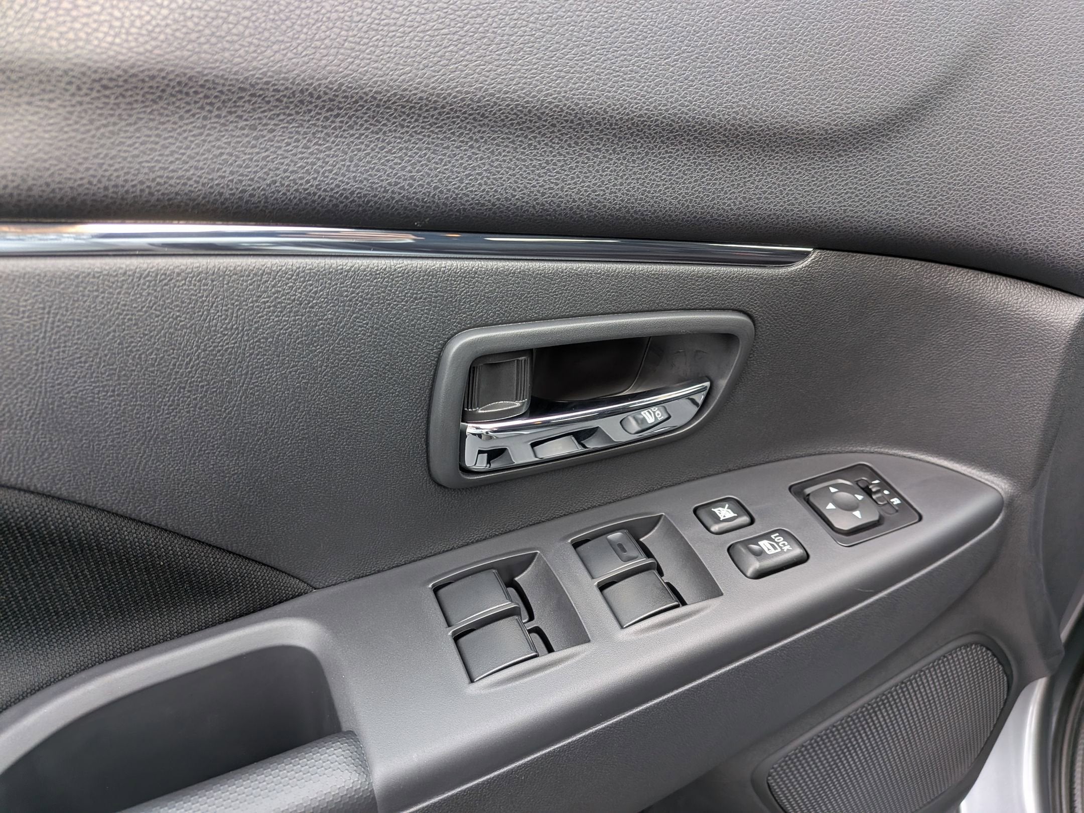 2026 Mitsubishi Outlander Sport ES