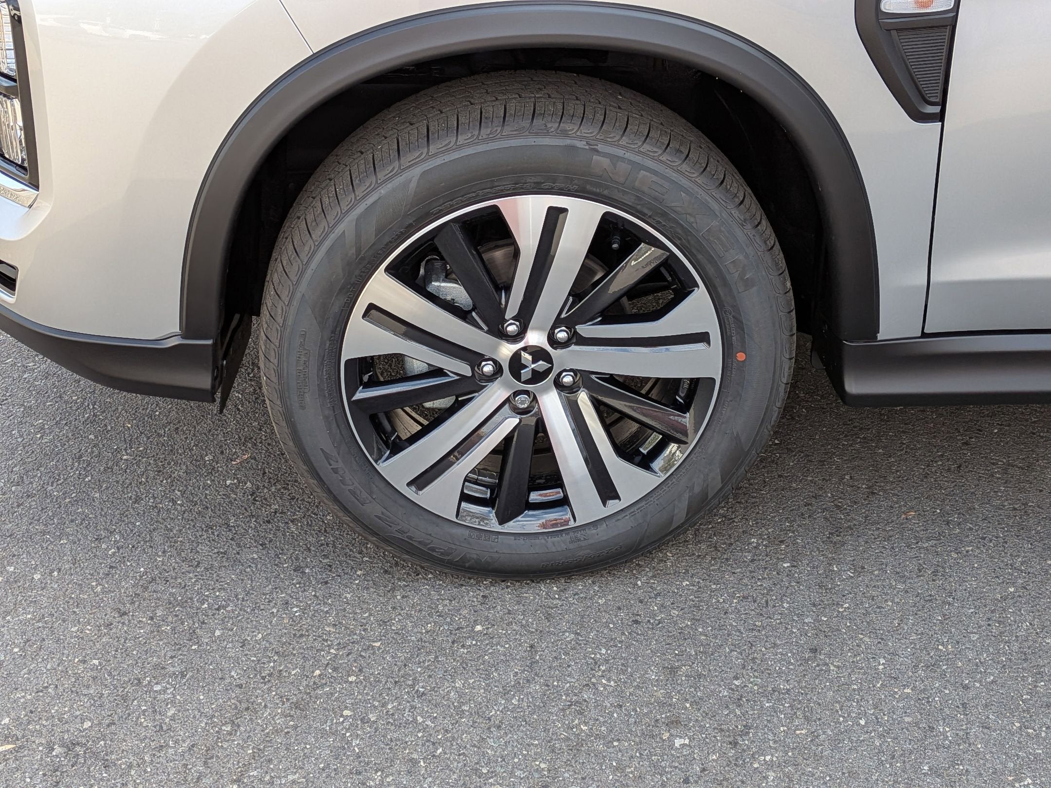 2026 Mitsubishi Outlander Sport ES