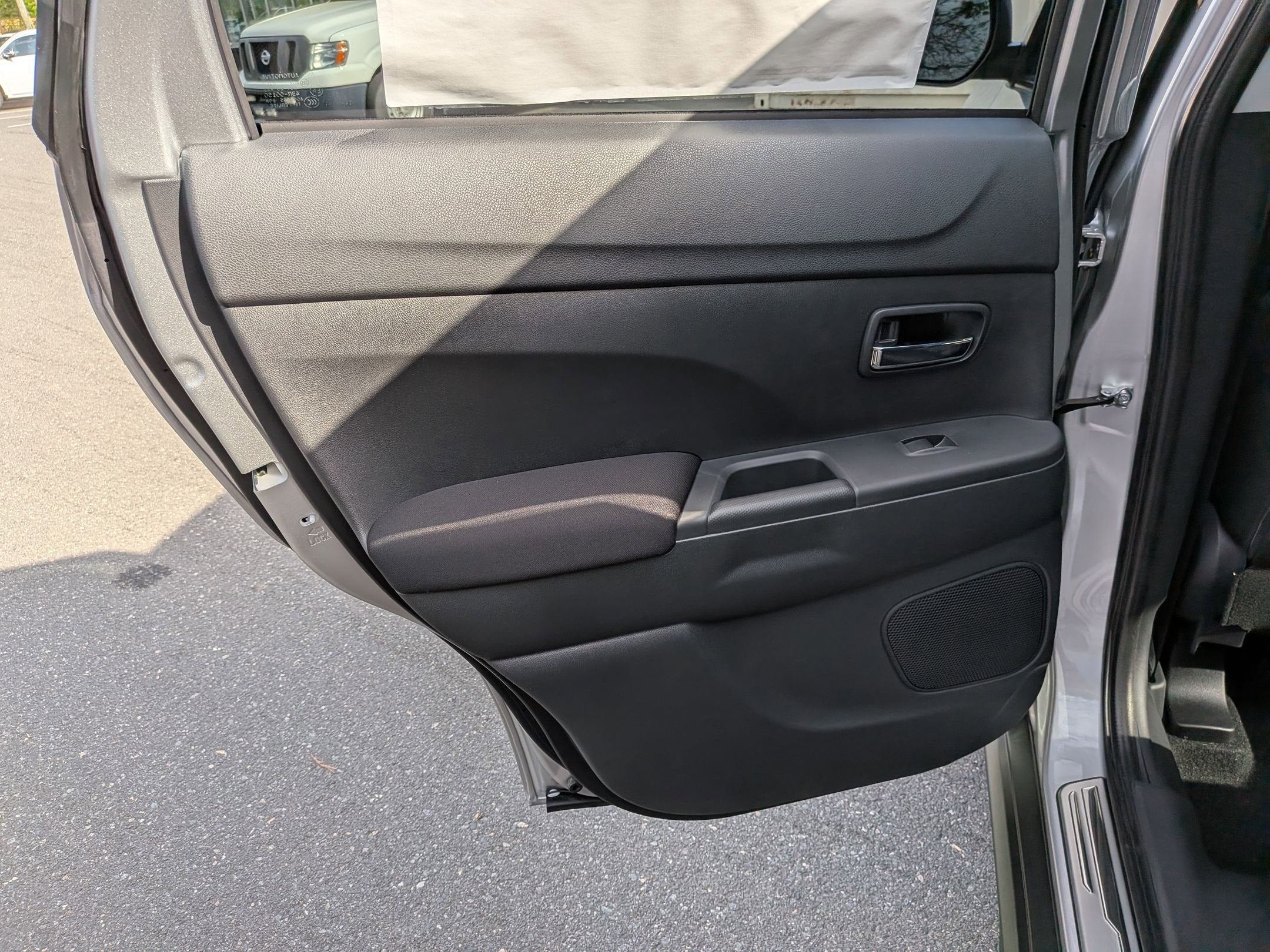 2026 Mitsubishi Outlander Sport ES