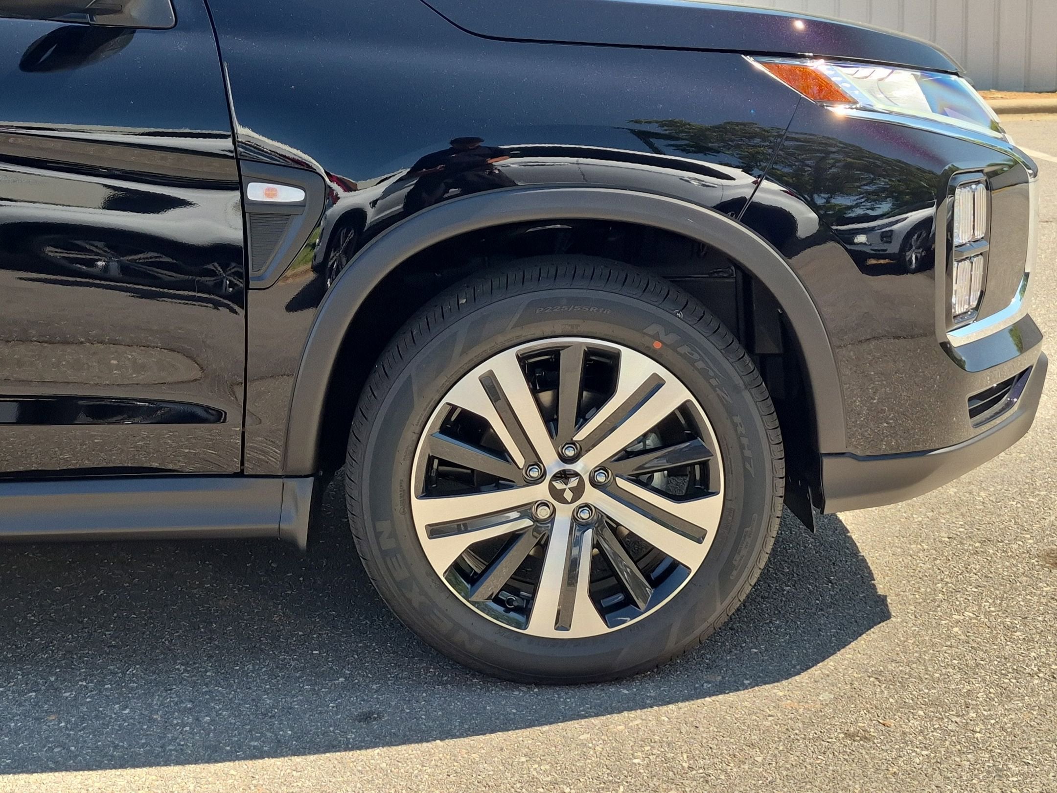 2026 Mitsubishi Outlander Sport ES