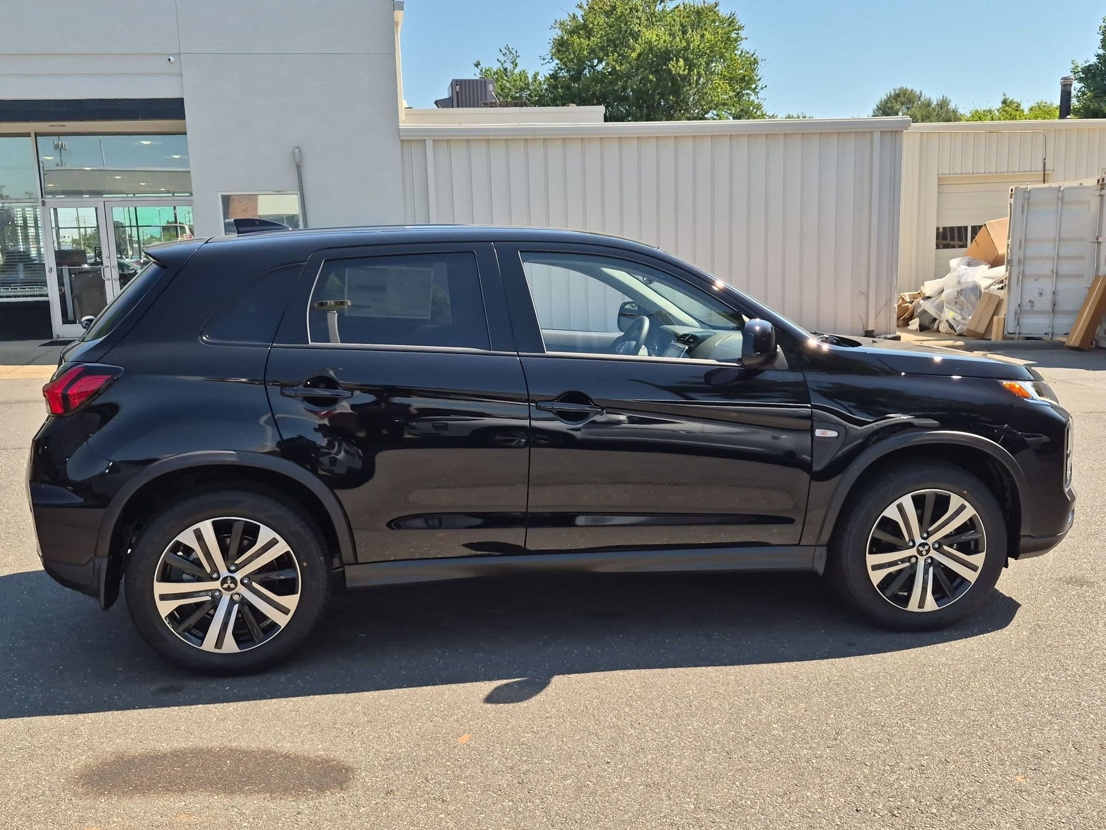 2026 Mitsubishi Outlander Sport ES