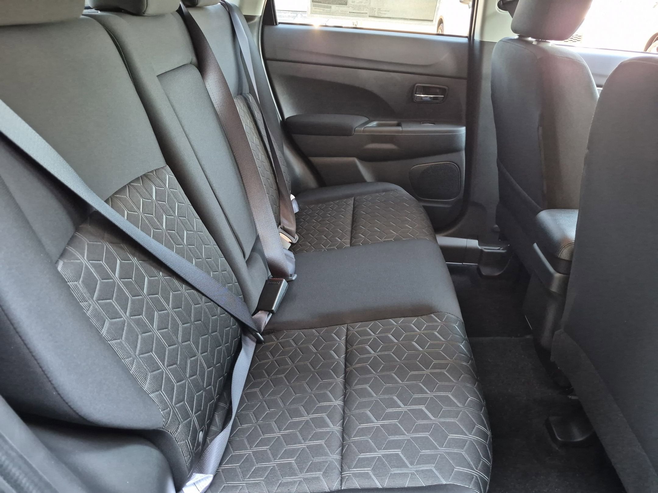 2026 Mitsubishi Outlander Sport ES