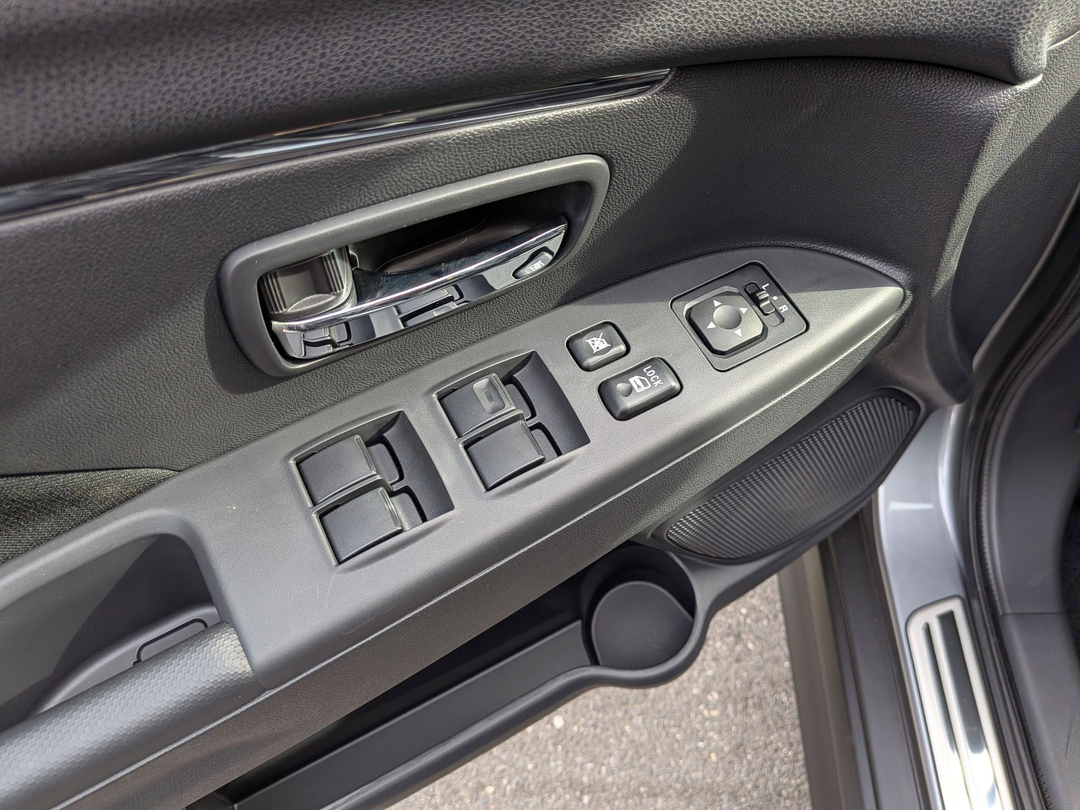 2026 Mitsubishi Outlander Sport ES