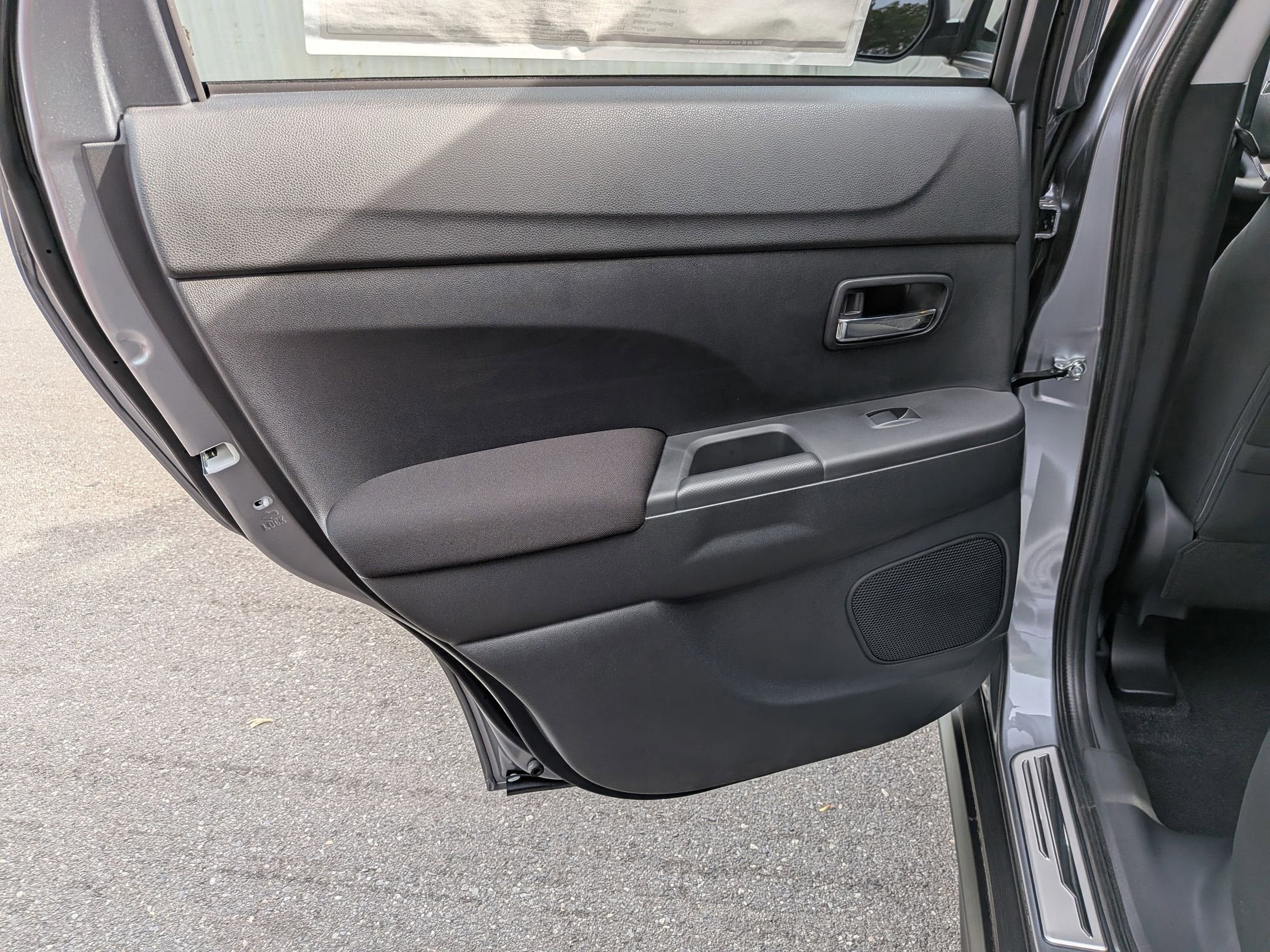 2026 Mitsubishi Outlander Sport ES