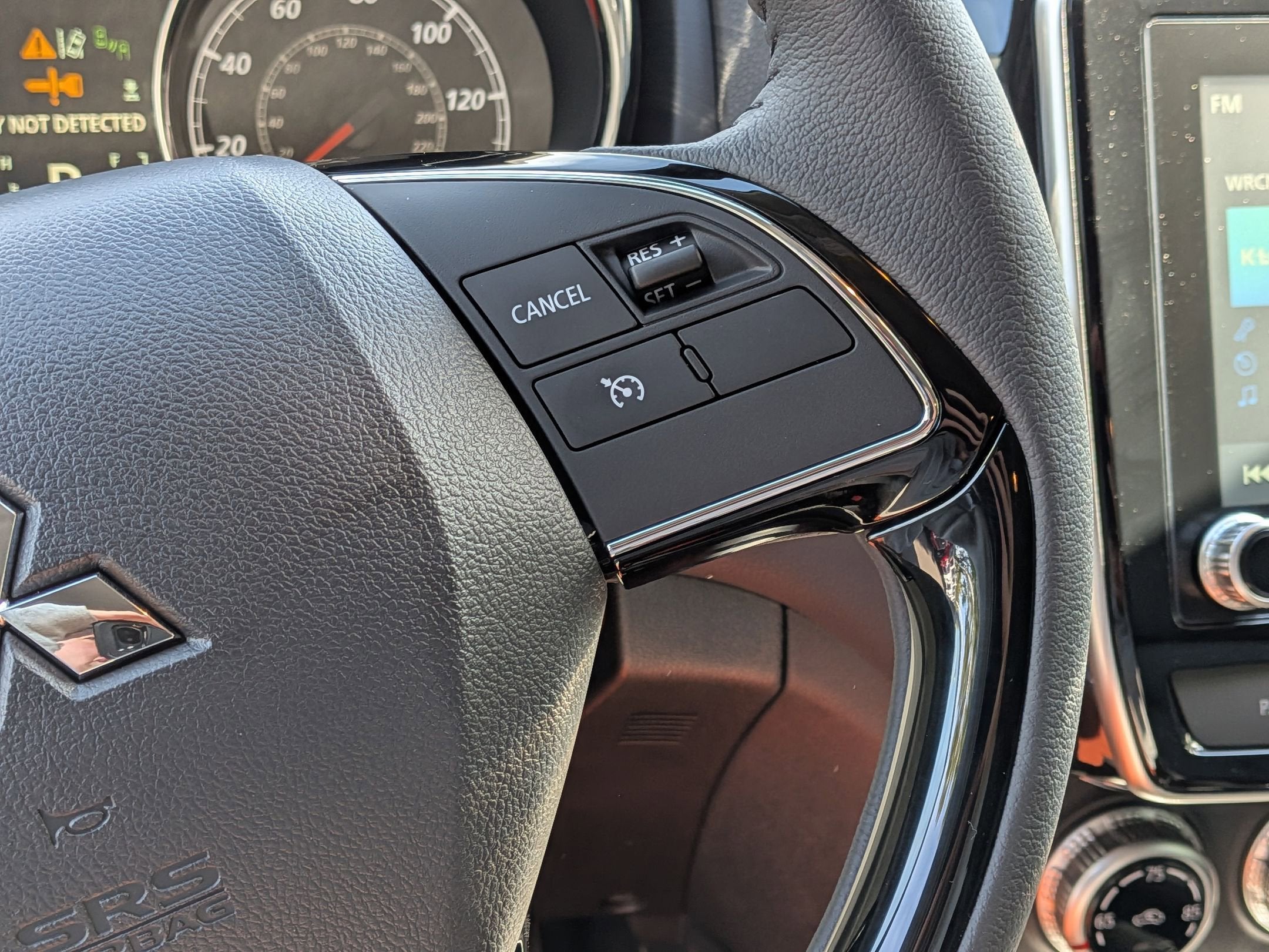 2026 Mitsubishi Outlander Sport SE