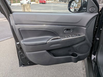 2025 Mitsubishi Outlander Sport SE