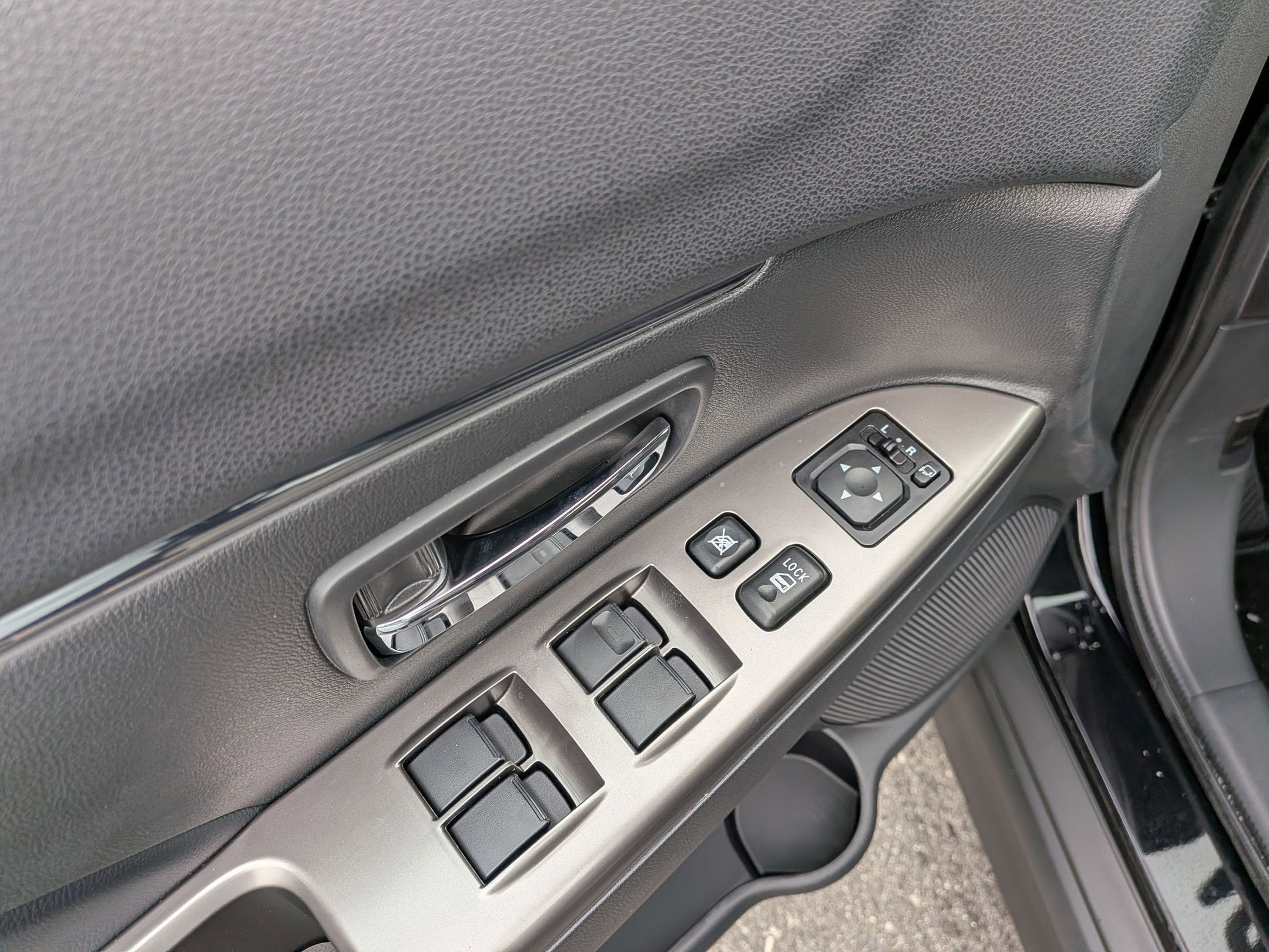 2025 Mitsubishi Outlander Sport SE