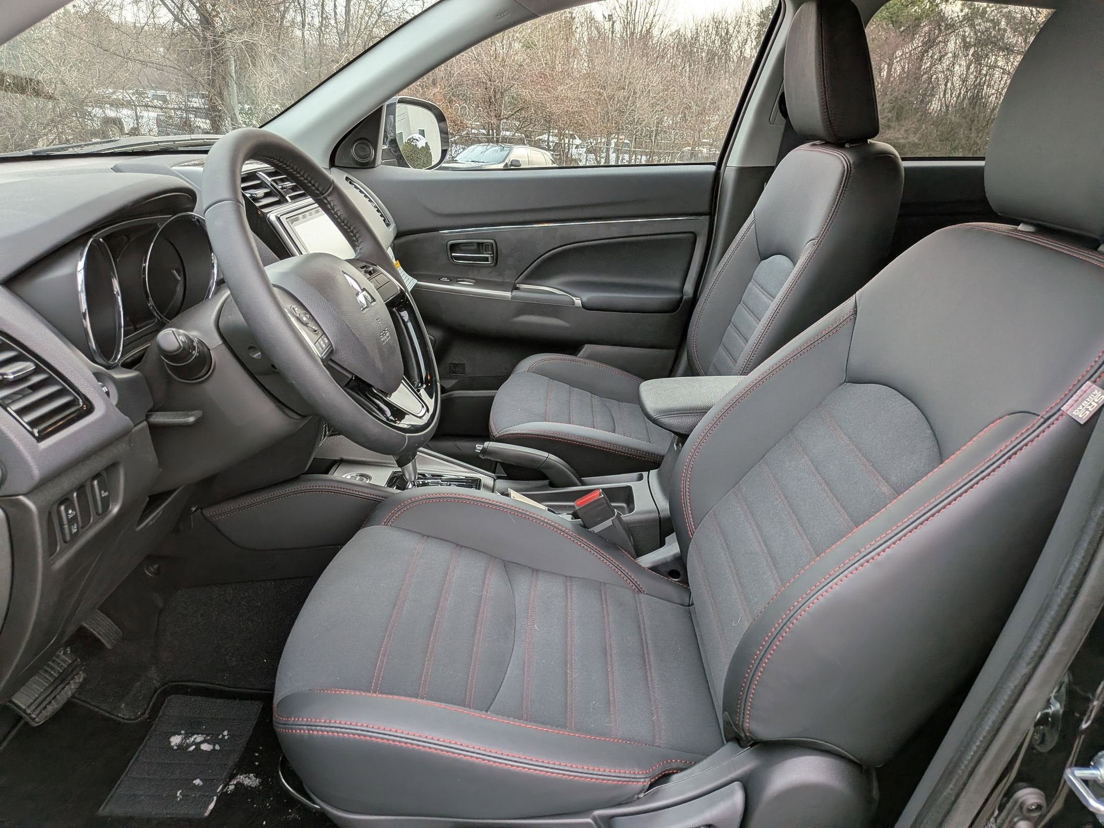 2025 Mitsubishi Outlander Sport SE